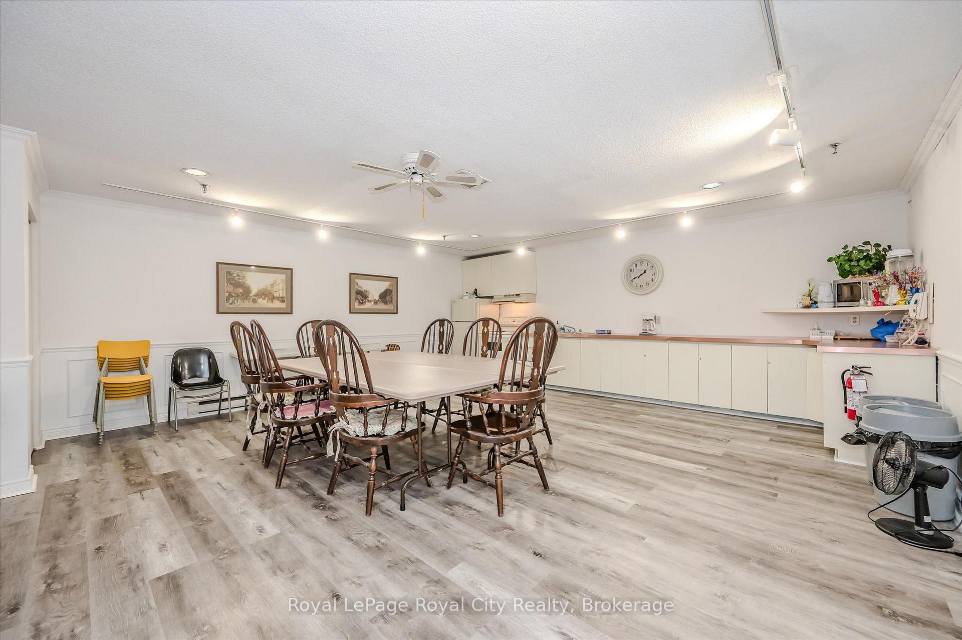 Photo 39 of Unit 206, 93 Westwood Road, Guelph, Willow West/Sugarbush/West Acres — HOMEH