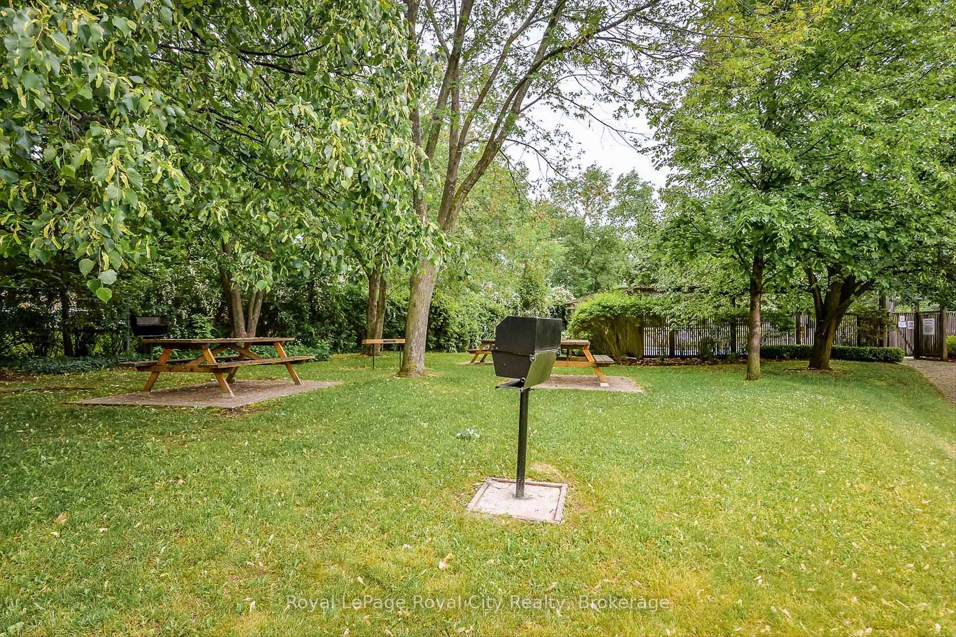 Photo 52 of Unit 206, 93 Westwood Road, Guelph, Willow West/Sugarbush/West Acres — HOMEH