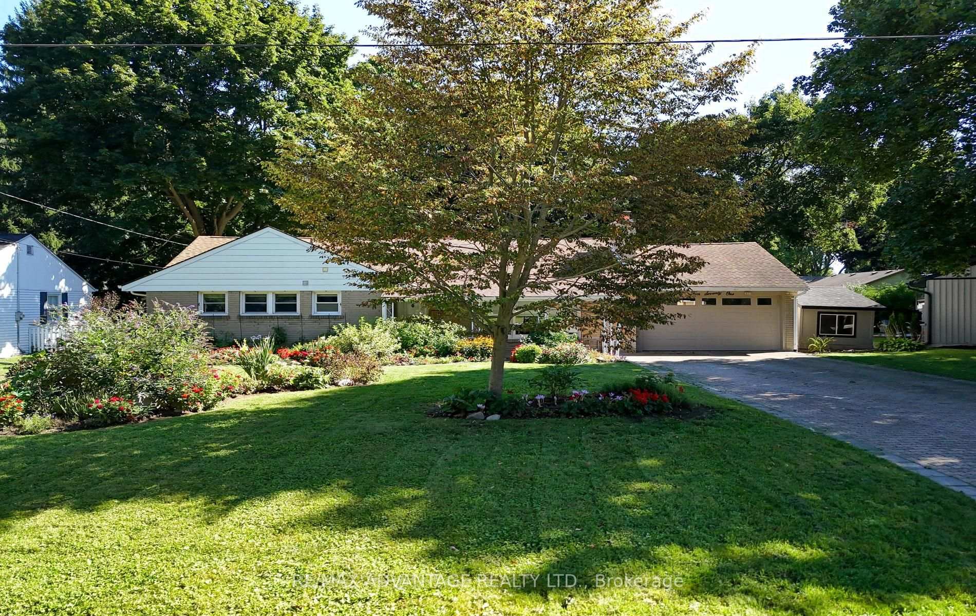 Photo 2 of 471 West Mile Road, London, North P — HOMEH