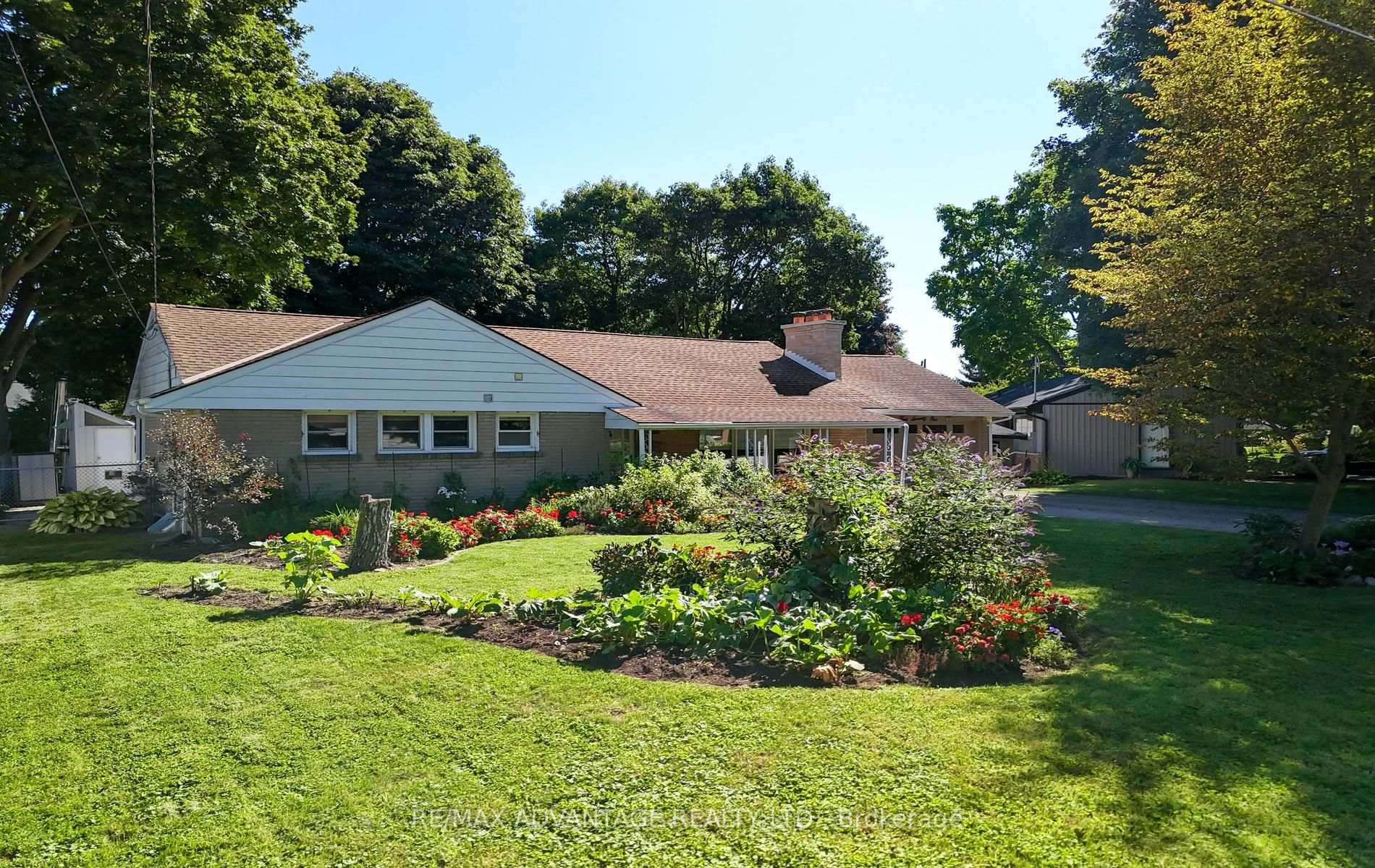 Photo 3 of 471 West Mile Road, London, North P — HOMEH