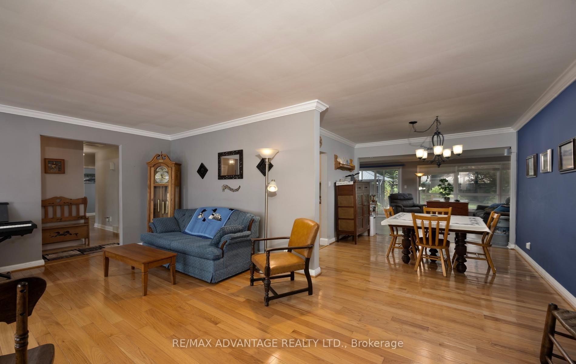 Photo 14 of 471 West Mile Road, London, North P — HOMEH
