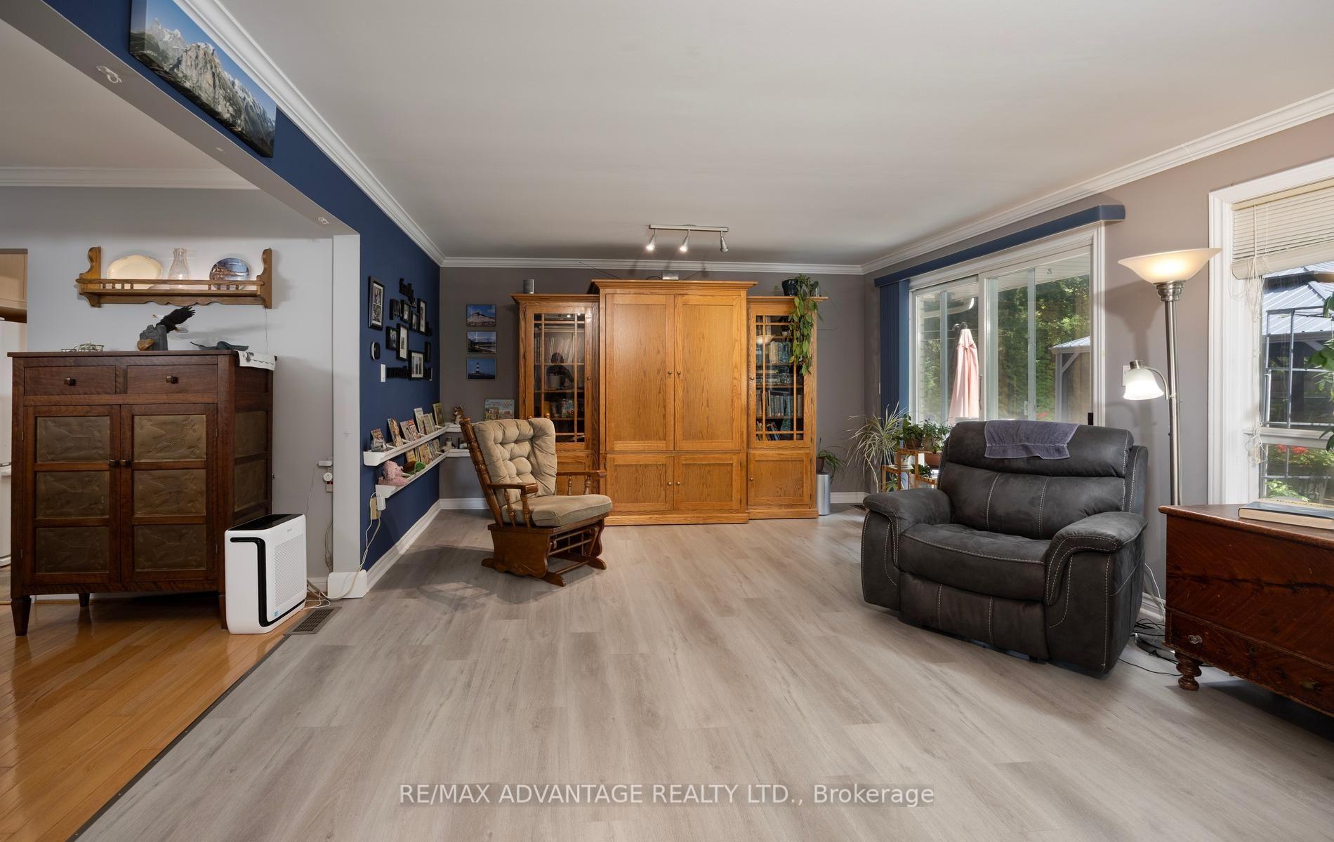 Photo 17 of 471 West Mile Road, London, North P — HOMEH