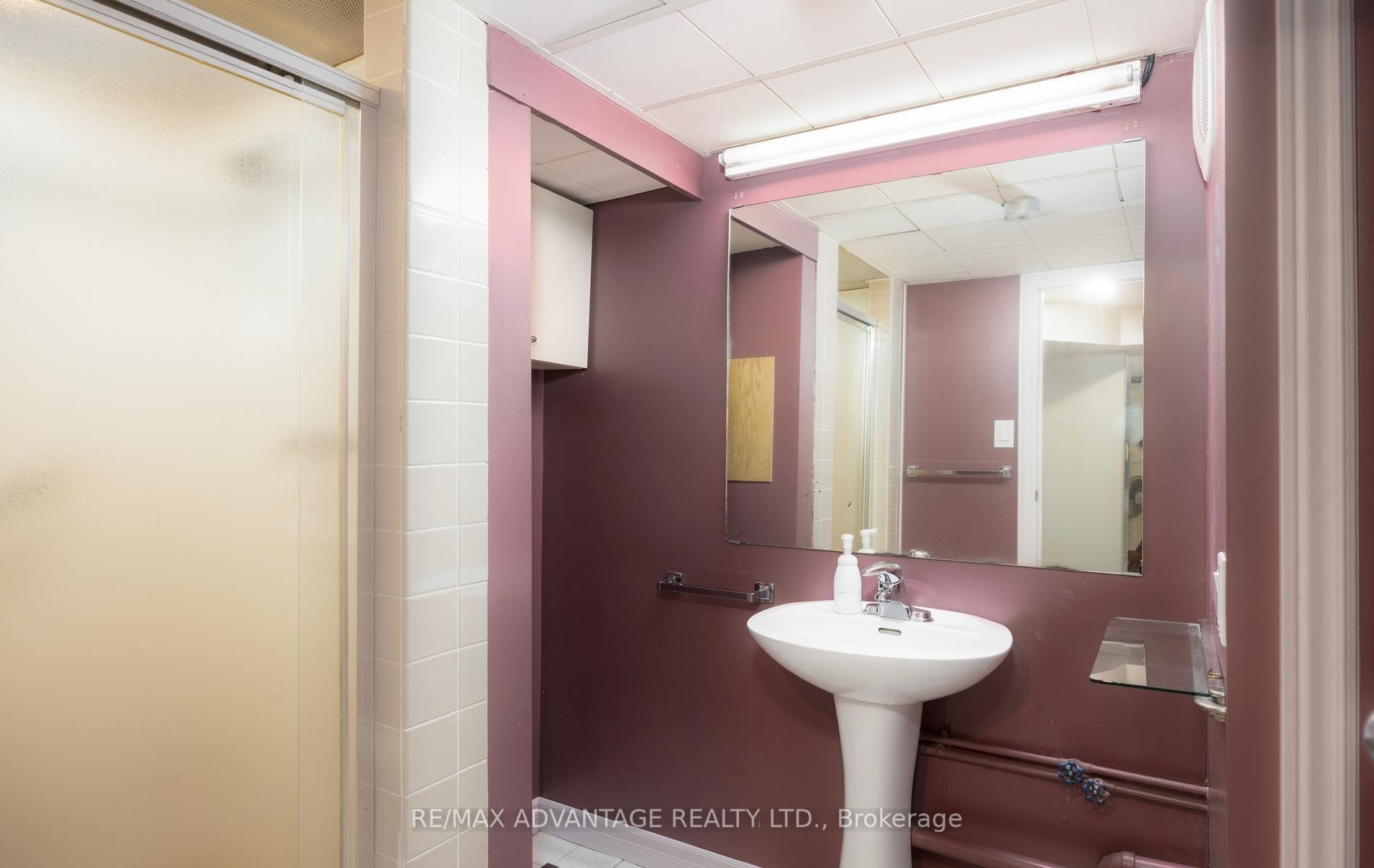 Photo 28 of 471 West Mile Road, London, North P — HOMEH