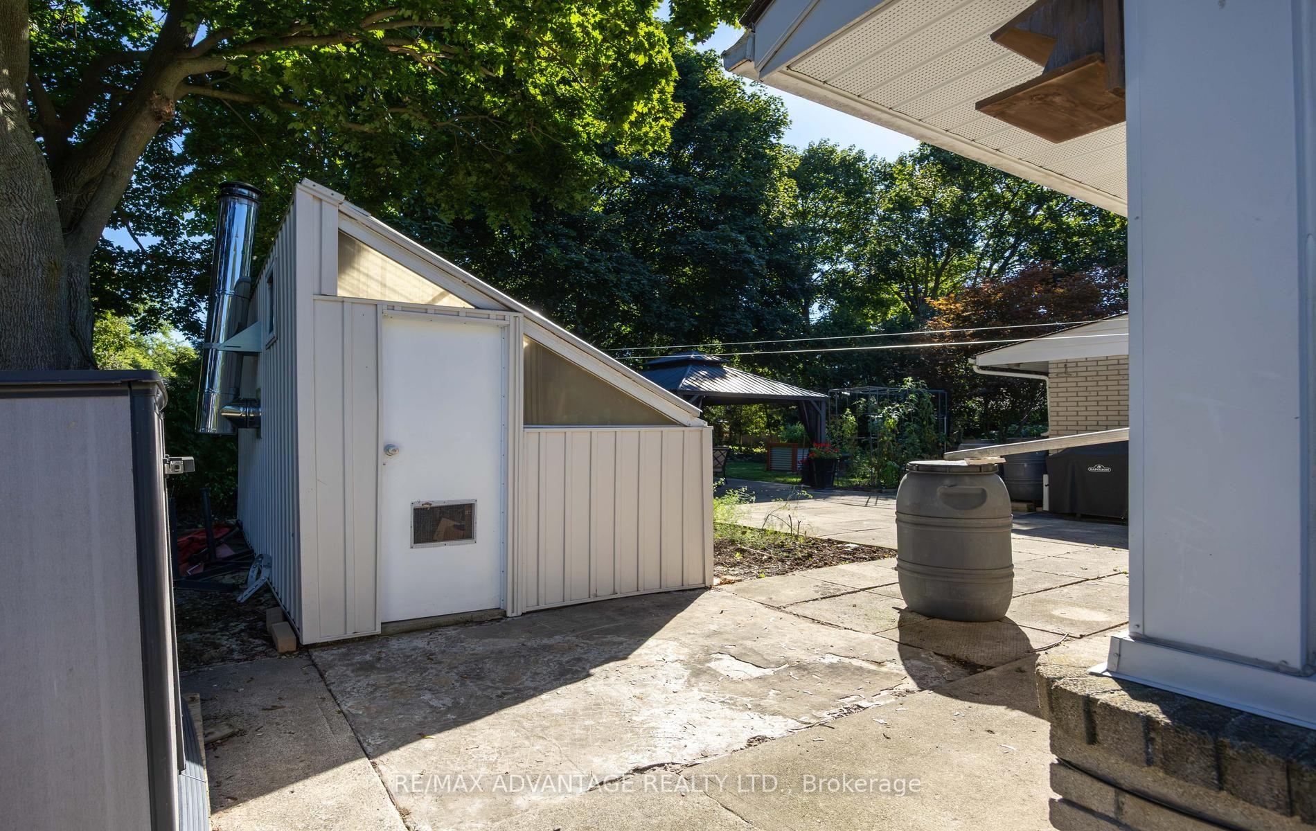 Photo 33 of 471 West Mile Road, London, North P — HOMEH