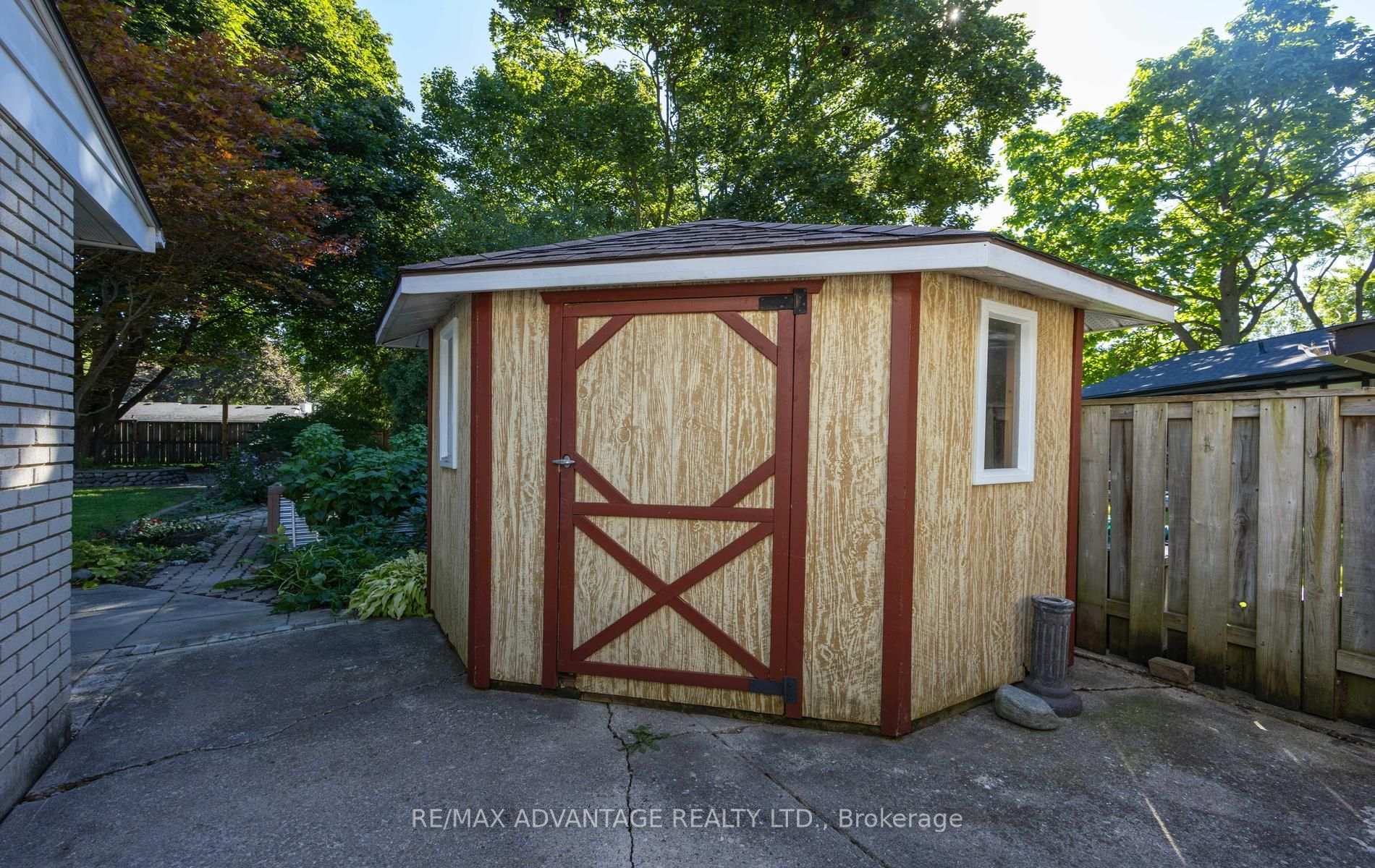 Photo 41 of 471 West Mile Road, London, North P — HOMEH