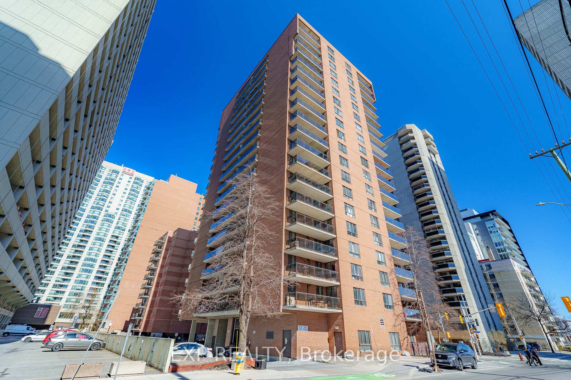 Photo of Unit 1002, 475 Laurier Avenue W