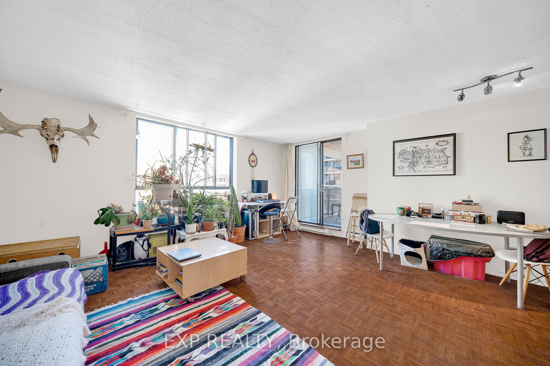 Photo 5 of Unit 1002, 475 Laurier Avenue W, Ottawa, Ottawa Centre — HOMEH