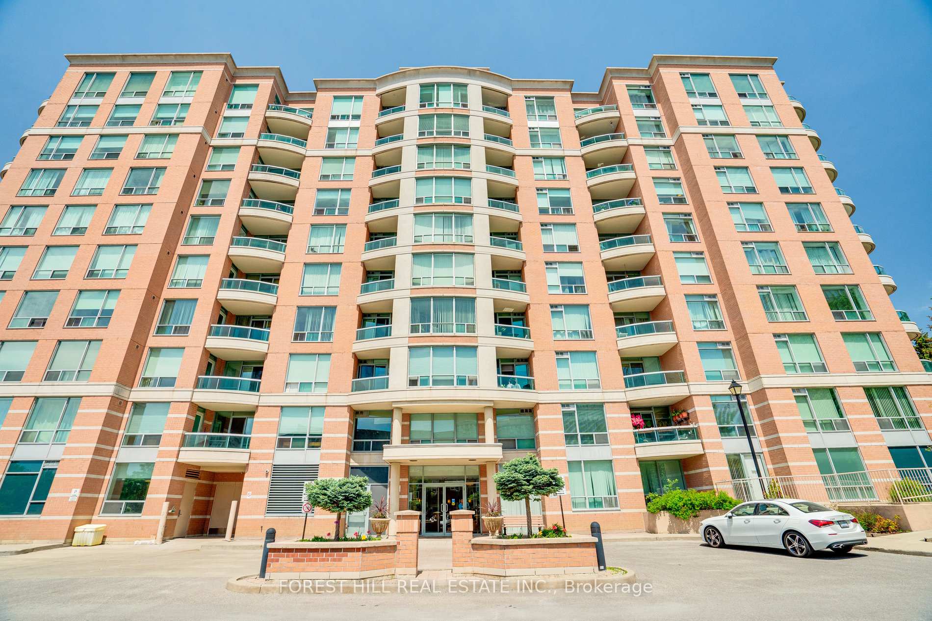 Photo of Unit 608, 745 New Westminster Drive