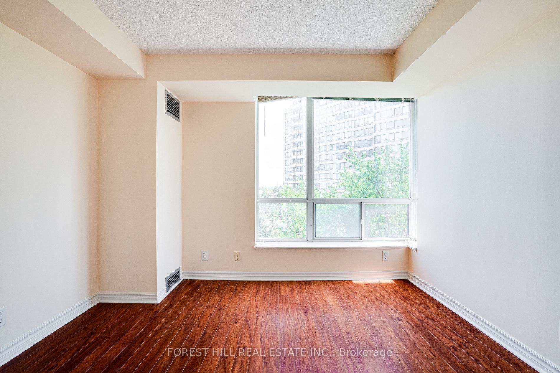 Photo 4 of Unit 608, 745 New Westminster Drive, Vaughan, Brownridge — HOMEH