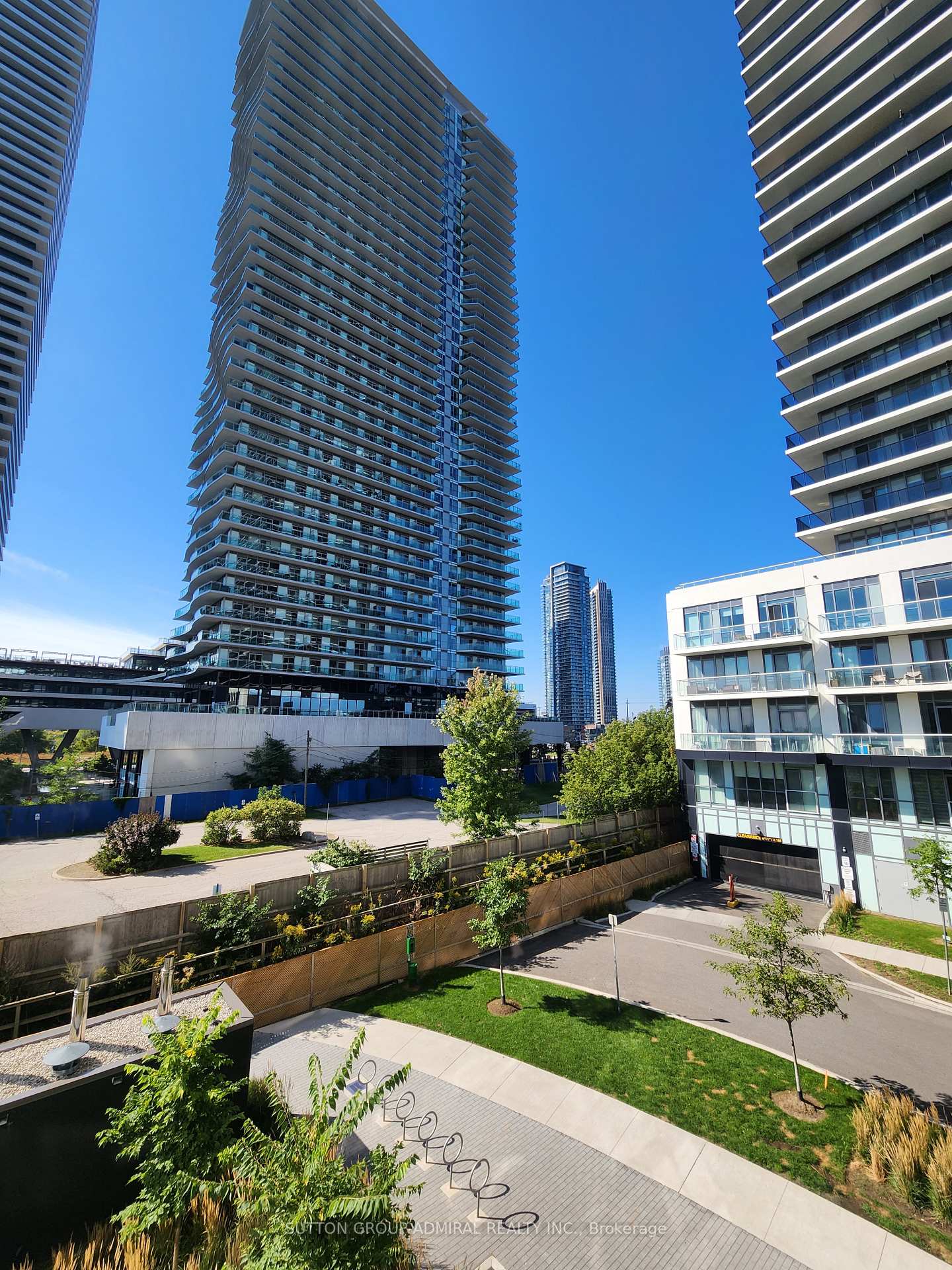 Photo 17 of Unit 202, 65 Annie Craig Drive, Etobicoke, Mimico — HOMEH