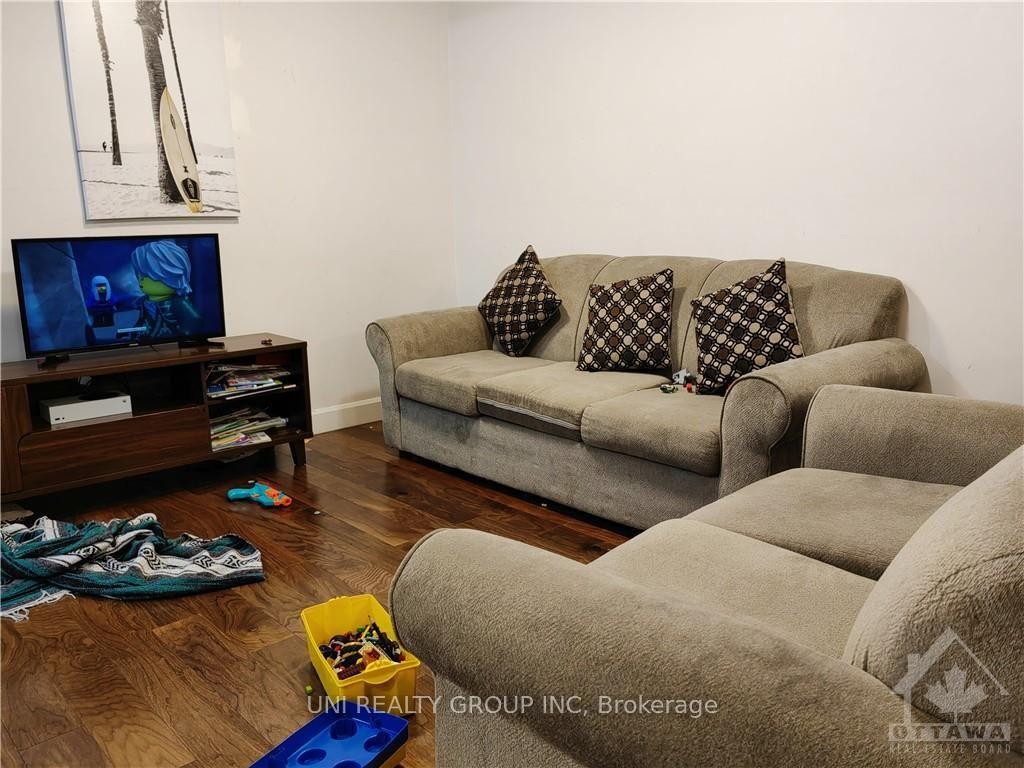 Photo 11 of Unit B, 492 Moodie Drive, Ottawa, Westcliffe Estates — HOMEH