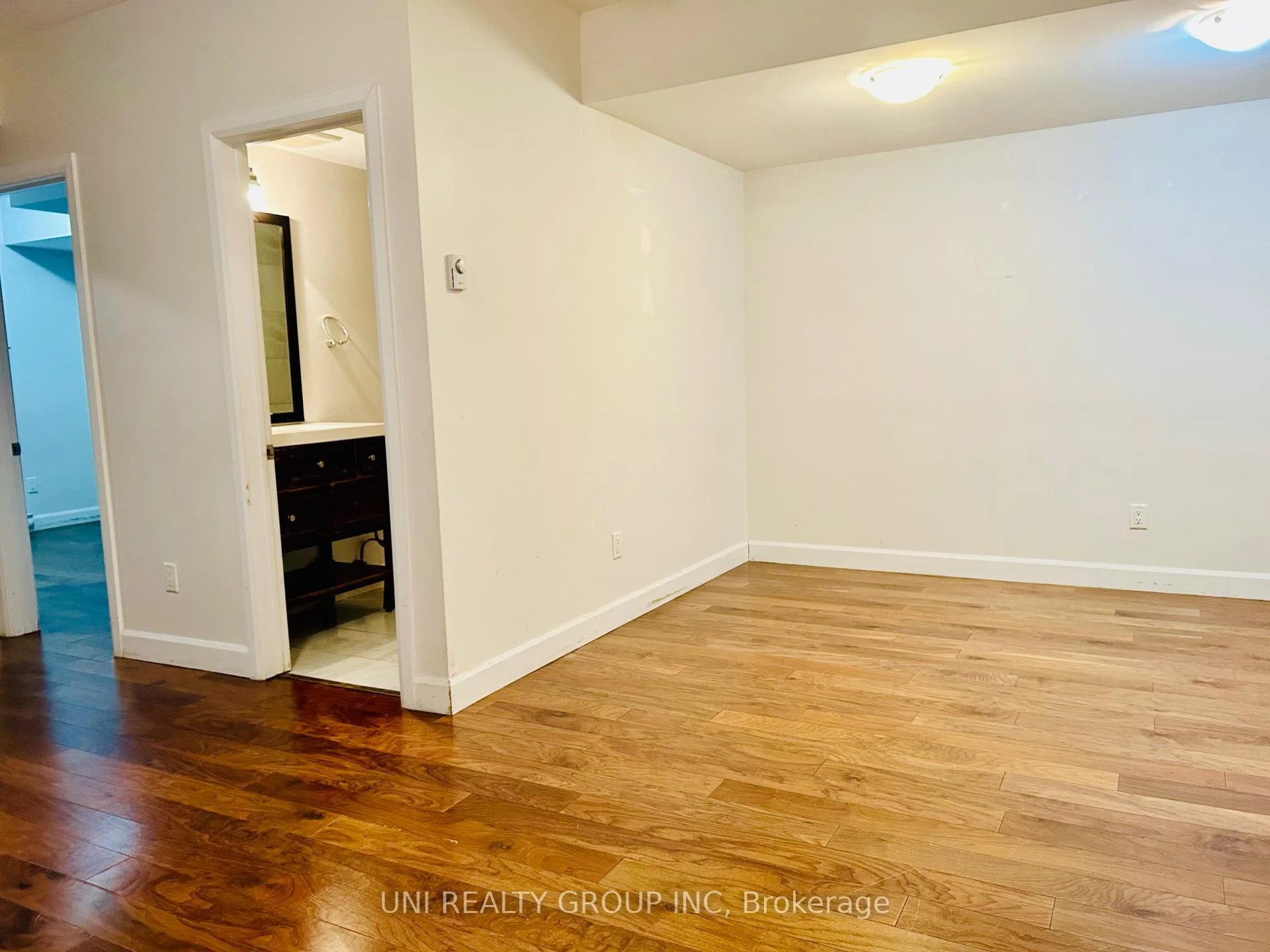 Photo 10 of Unit B, 492 Moodie Drive, Ottawa, Westcliffe Estates — HOMEH