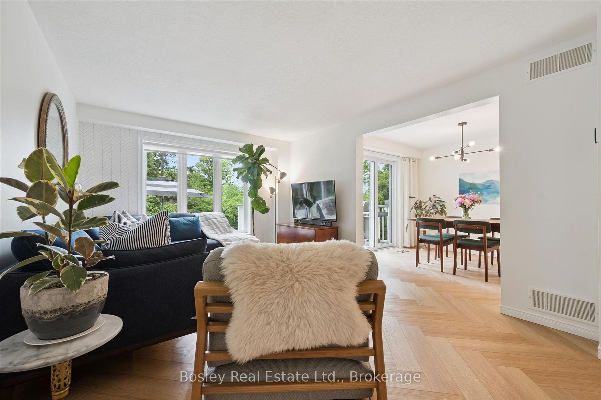 Photo 14 of 12 Deerpath Drive, Guelph, Willow West/Sugarbush/West Acres — HOMEH