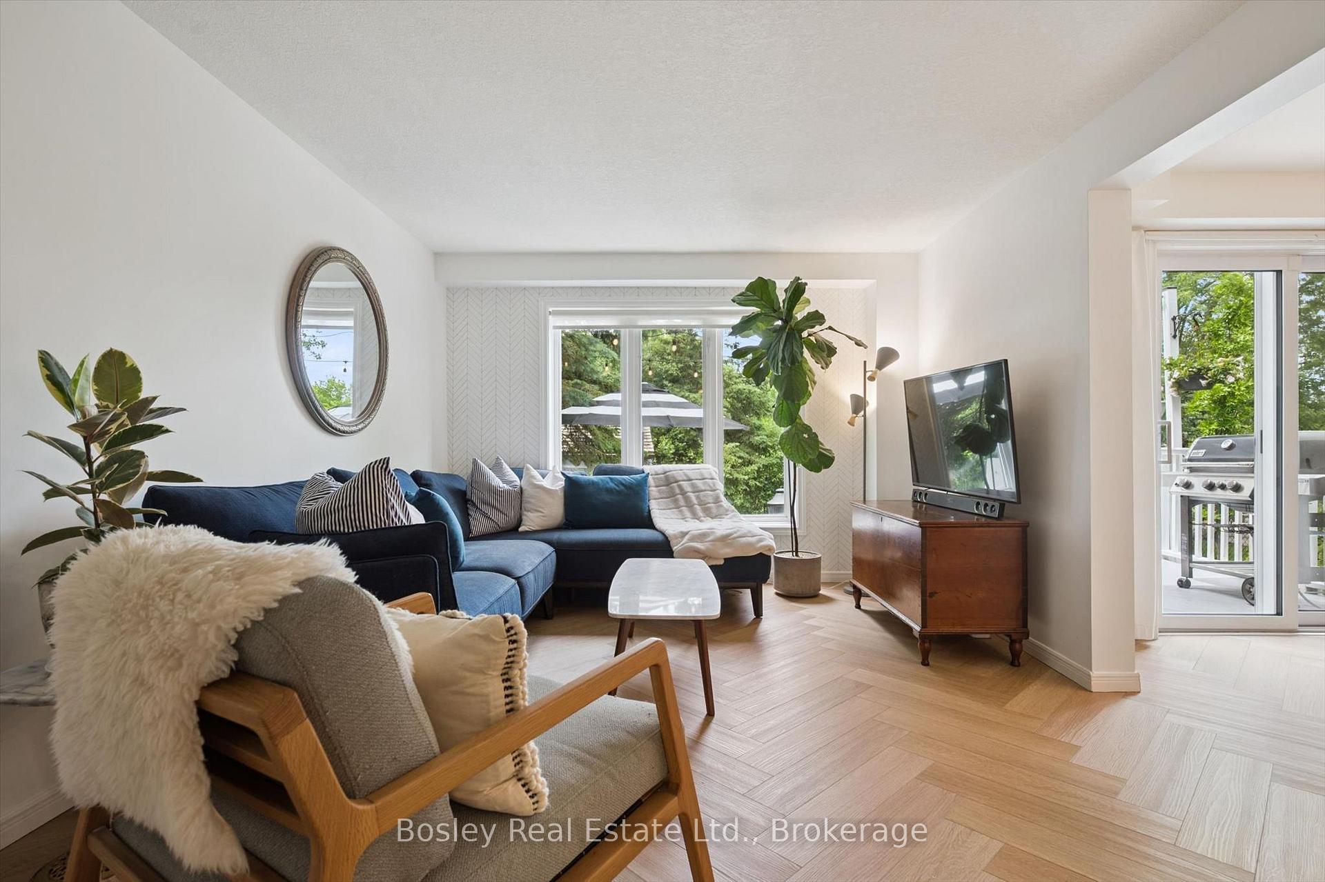 Photo 16 of 12 Deerpath Drive, Guelph, Willow West/Sugarbush/West Acres — HOMEH