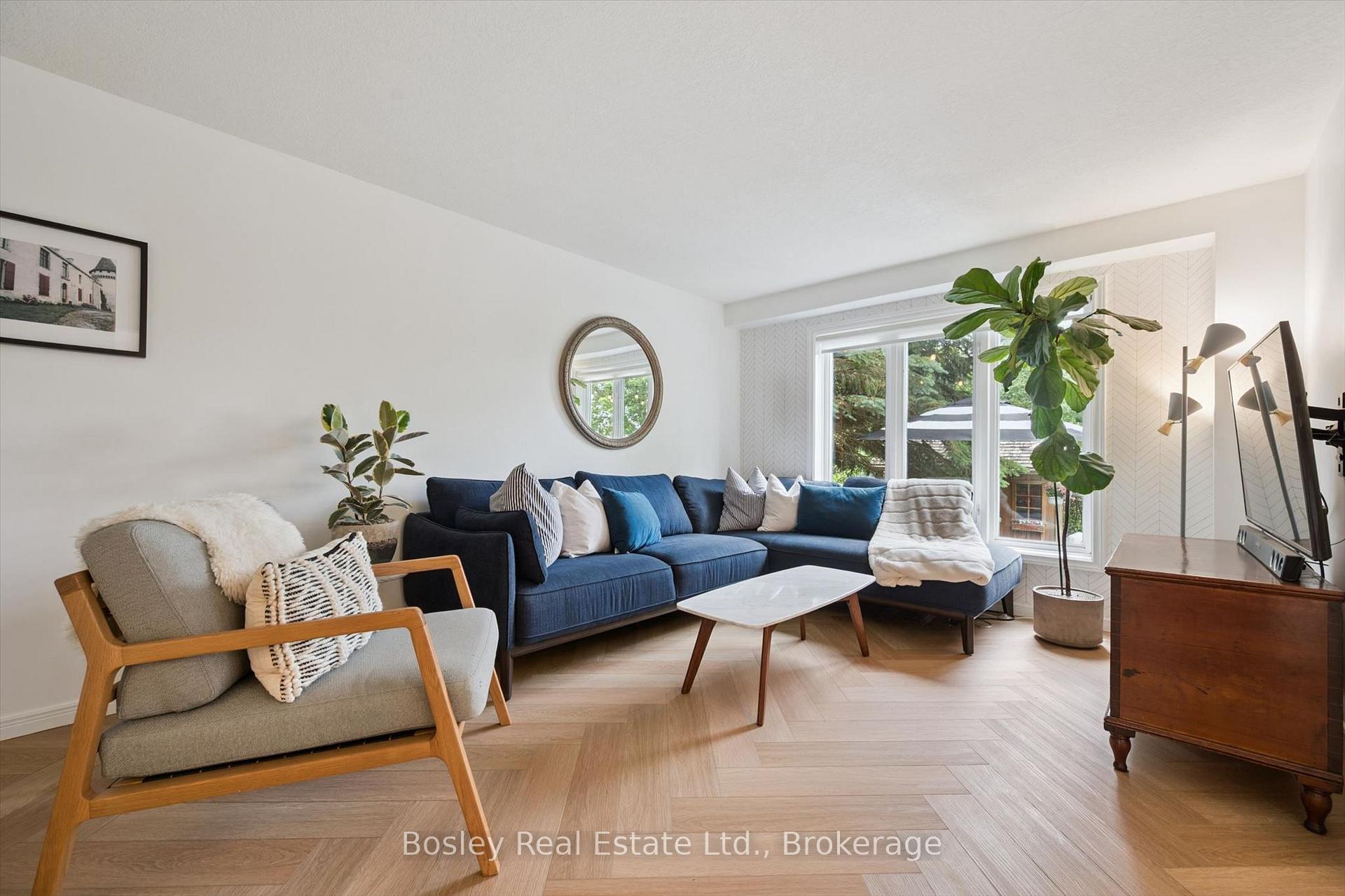 Photo 6 of 12 Deerpath Drive, Guelph, Willow West/Sugarbush/West Acres — HOMEH