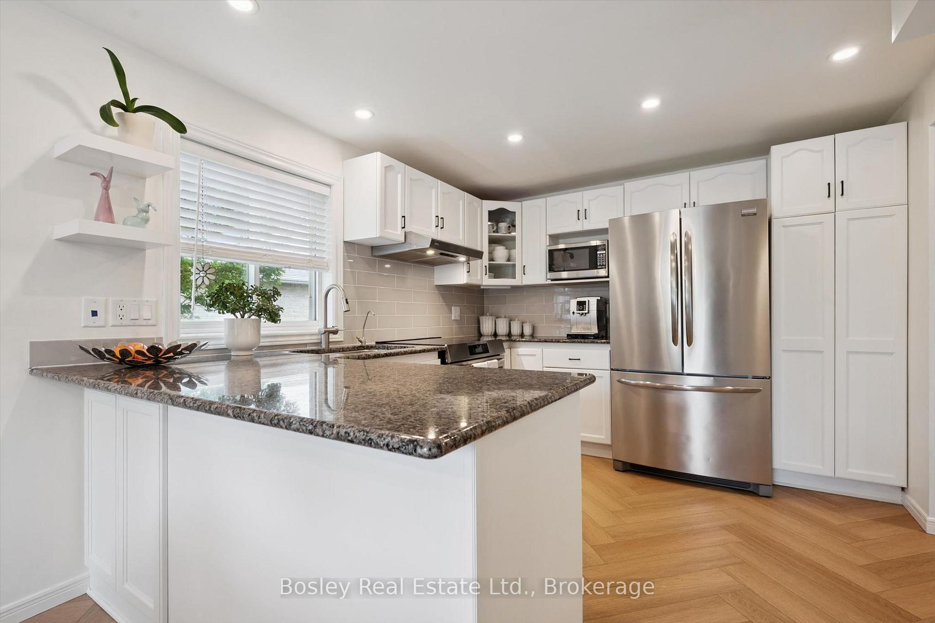 Photo 11 of 12 Deerpath Drive, Guelph, Willow West/Sugarbush/West Acres — HOMEH
