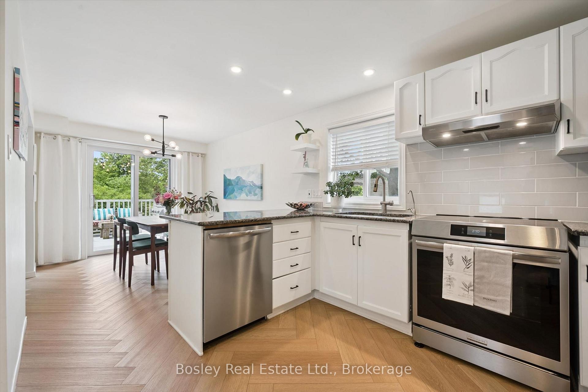 Photo 1 of 12 Deerpath Drive, Guelph, Willow West/Sugarbush/West Acres — HOMEH