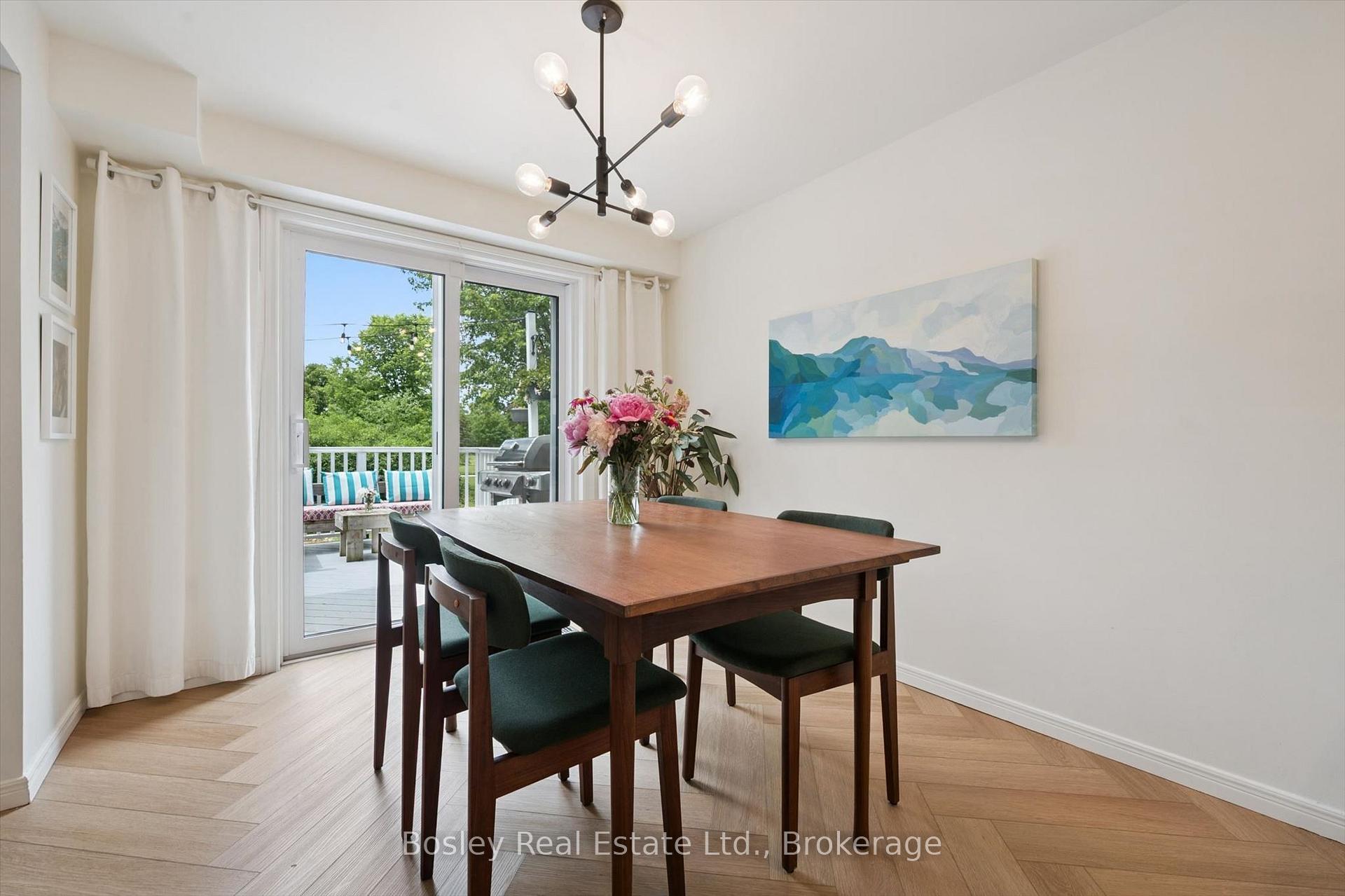 Photo 18 of 12 Deerpath Drive, Guelph, Willow West/Sugarbush/West Acres — HOMEH