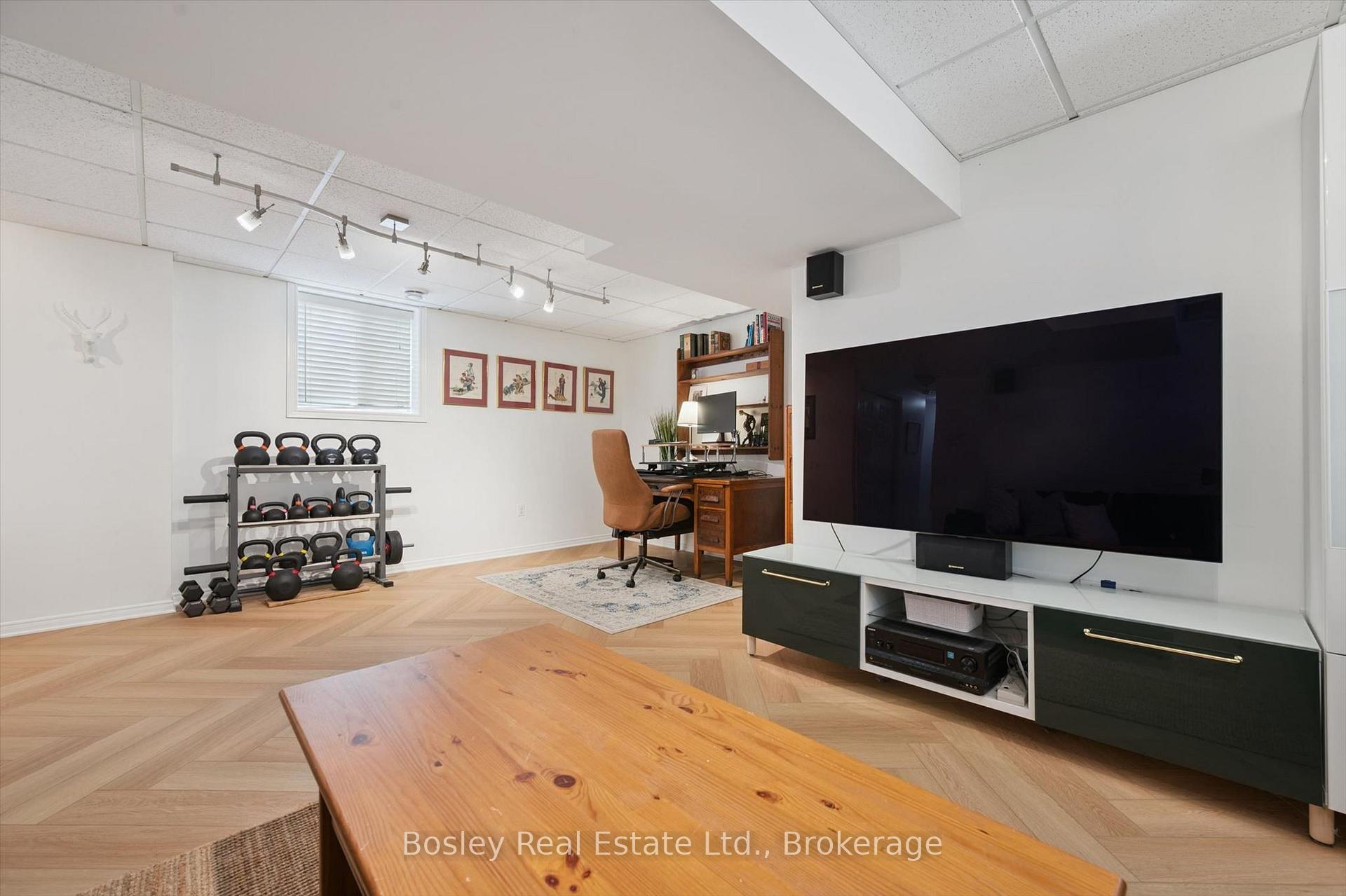 Photo 34 of 12 Deerpath Drive, Guelph, Willow West/Sugarbush/West Acres — HOMEH