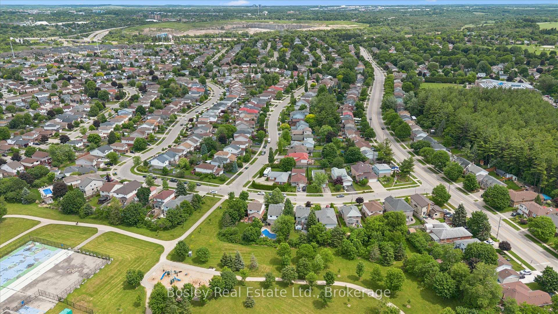 Photo 44 of 12 Deerpath Drive, Guelph, Willow West/Sugarbush/West Acres — HOMEH