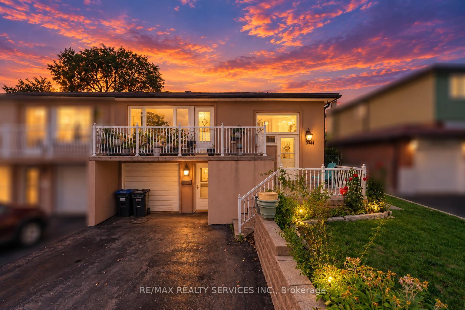 Photo 2 of 3344 Chipley Crescent, Mississauga, Malton — HOMEH