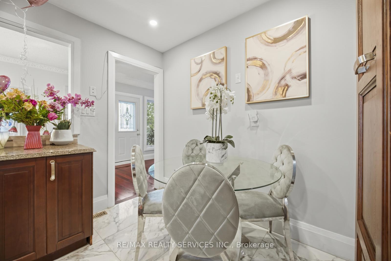 Photo 15 of 3344 Chipley Crescent, Mississauga, Malton — HOMEH