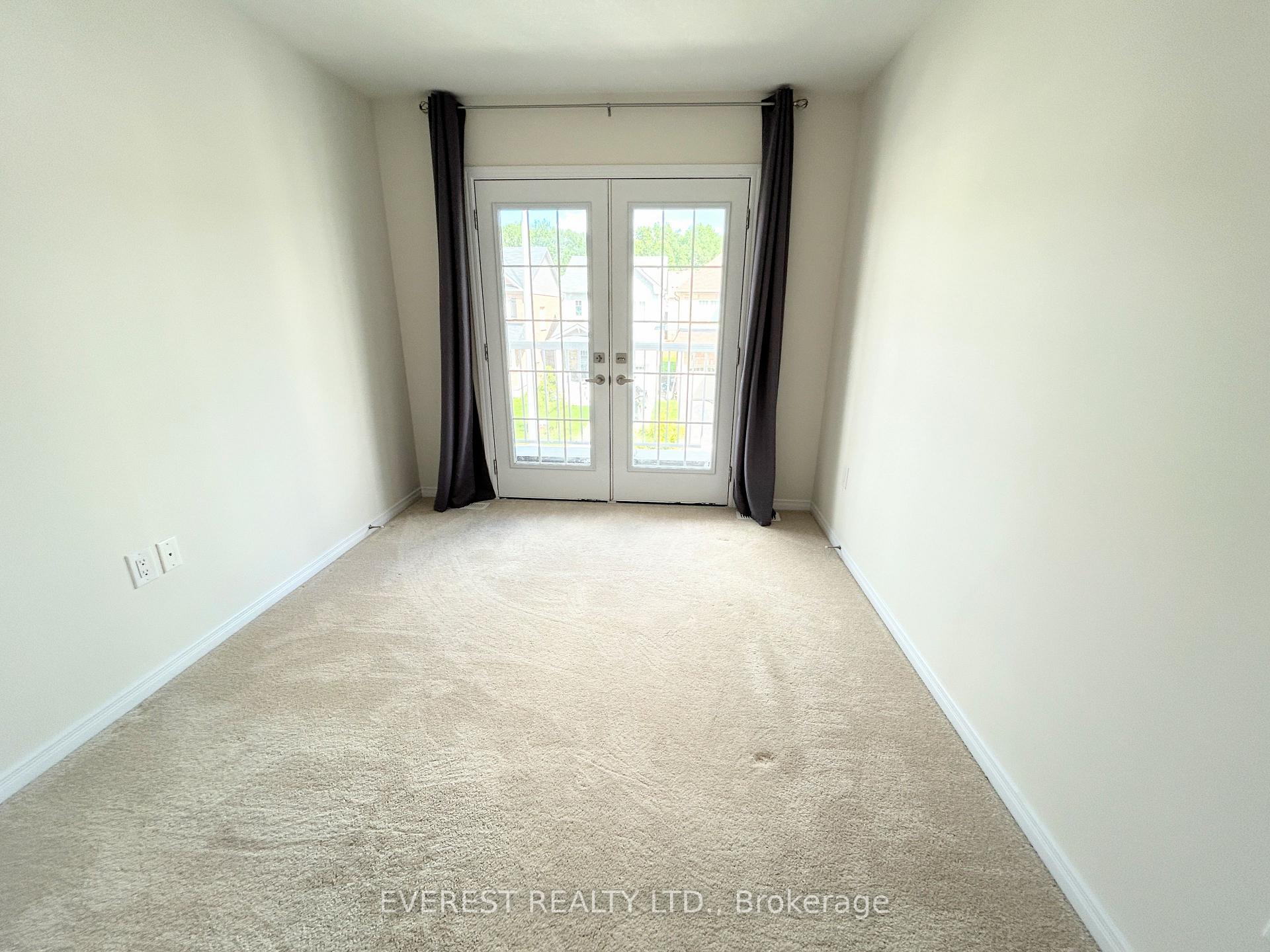 Photo 10 of 8724 Pawpaw Lane, Niagara Falls, Brown — HOMEH
