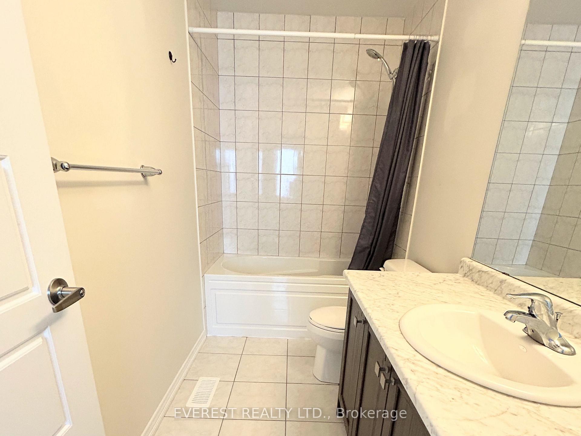 Photo 13 of 8724 Pawpaw Lane, Niagara Falls, Brown — HOMEH