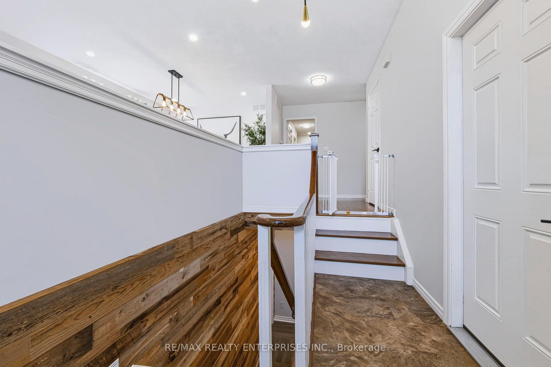 Photo 5 of Unit Main, 71 Inglewood Place, Whitby, Blue Grass Meadows — HOMEH