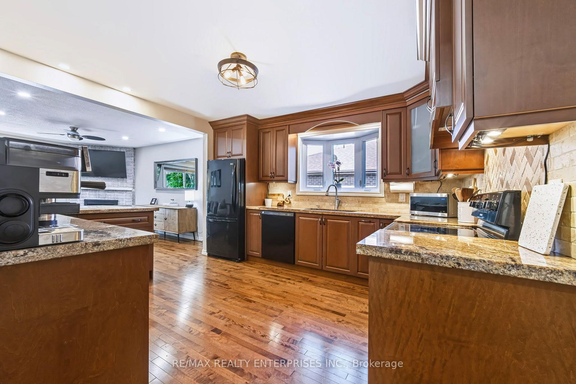 Photo 12 of Unit Main, 71 Inglewood Place, Whitby, Blue Grass Meadows — HOMEH