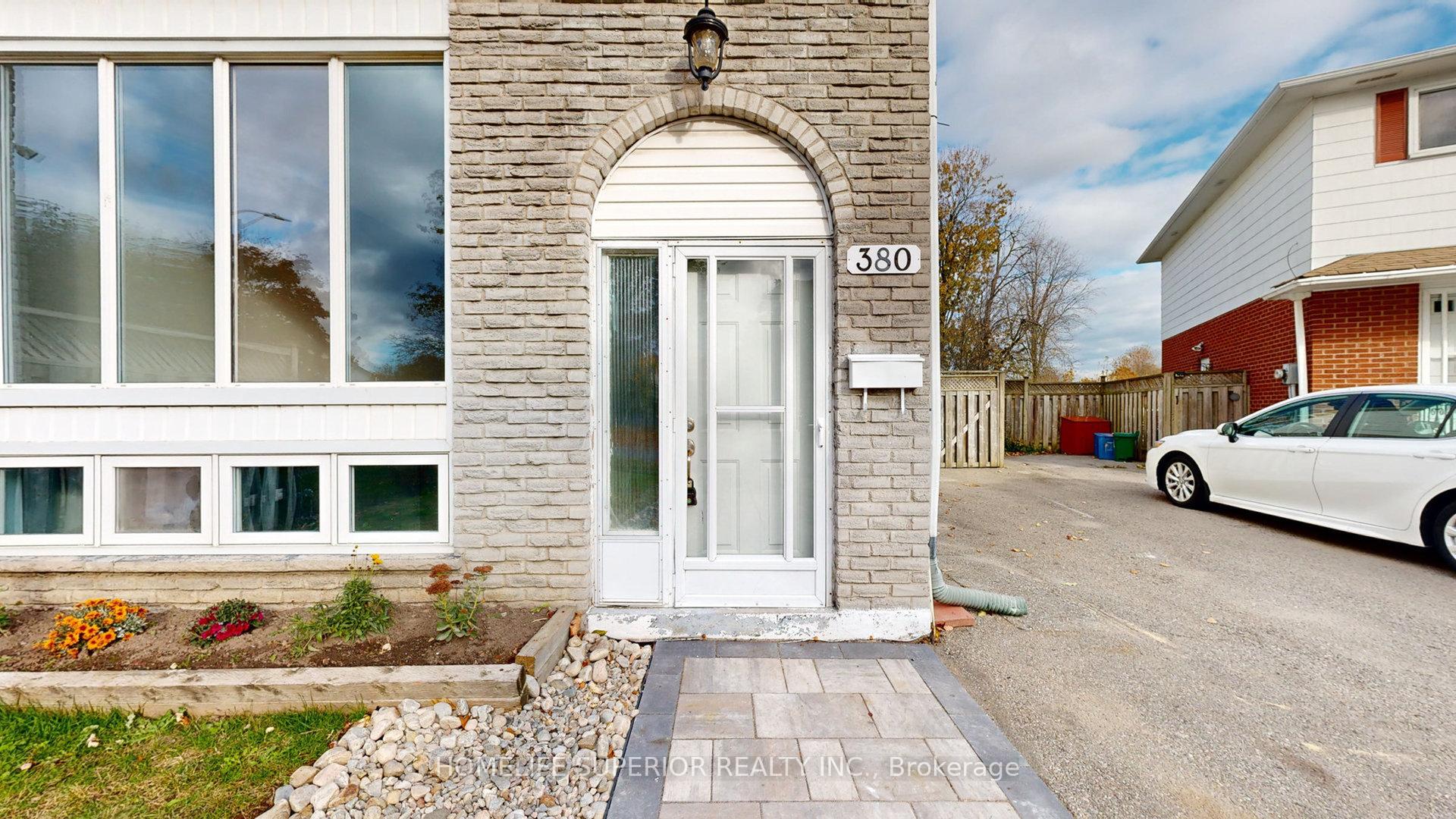 Photo 2 of 380 Vancouver Crescent, Oshawa, Vanier — HOMEH