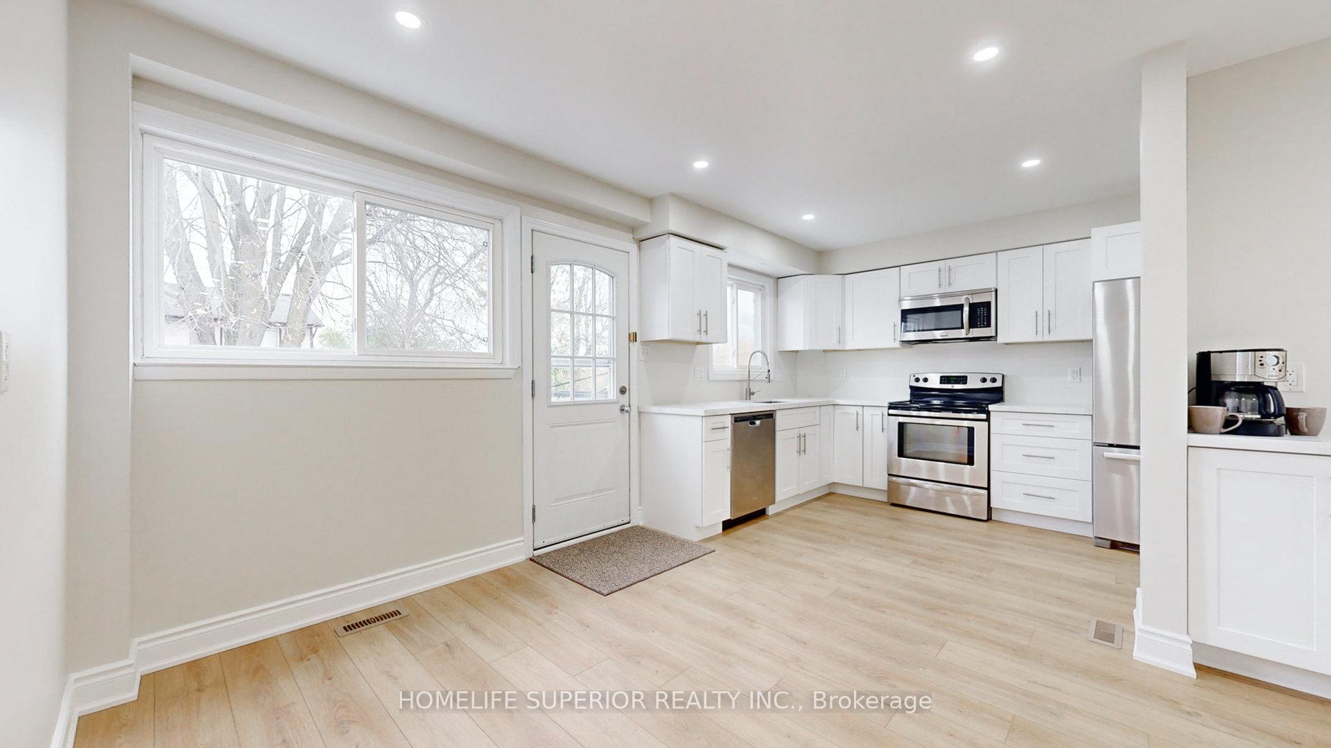 Photo 9 of 380 Vancouver Crescent, Oshawa, Vanier — HOMEH