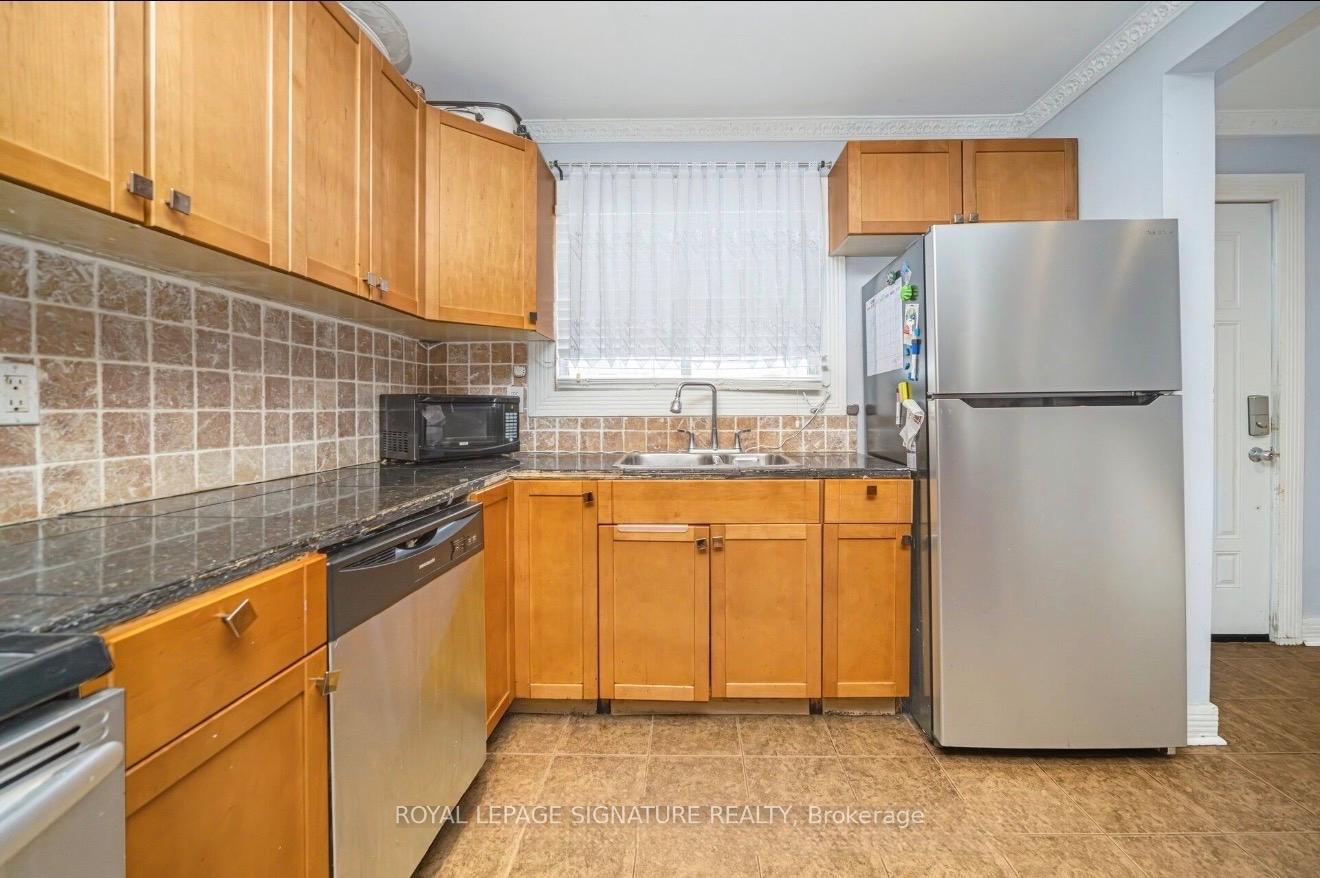 Photo 6 of Unit Room 1, 19 Gatsby Square, Brampton, Northgate — HOMEH