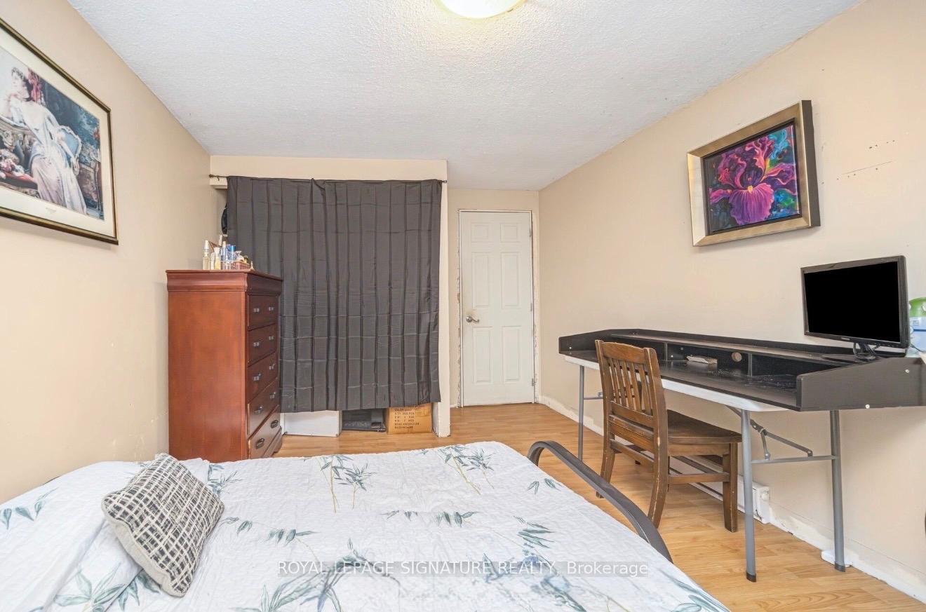 Photo 13 of Unit Room 1, 19 Gatsby Square, Brampton, Northgate — HOMEH