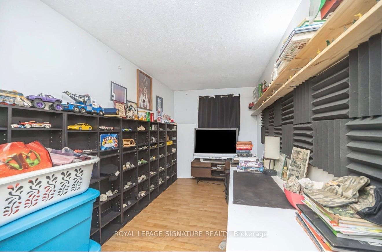 Photo 15 of Unit Room 1, 19 Gatsby Square, Brampton, Northgate — HOMEH