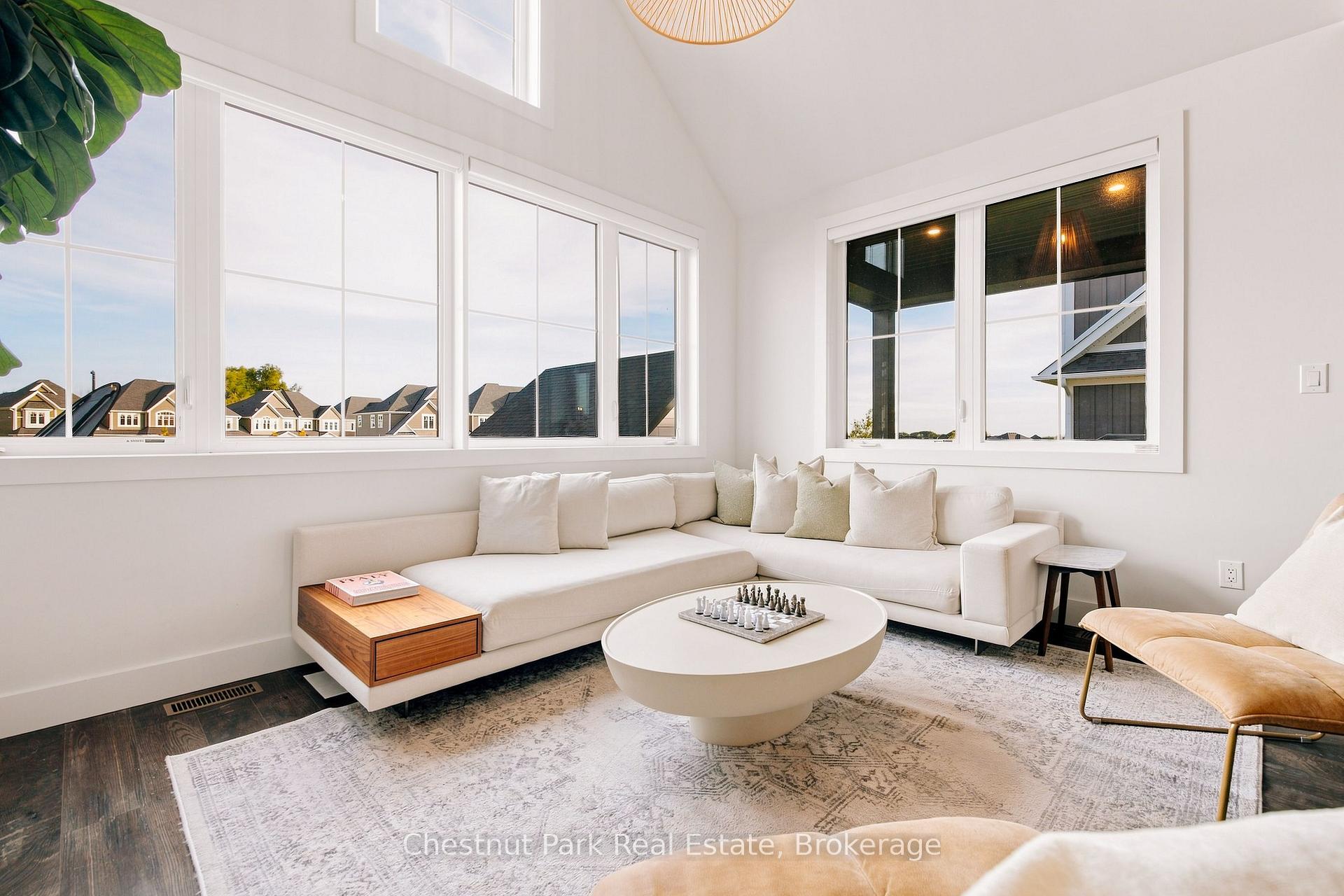 Photo 8 of 144 Black Willow Crescent, Blue Mountains — HOMEH
