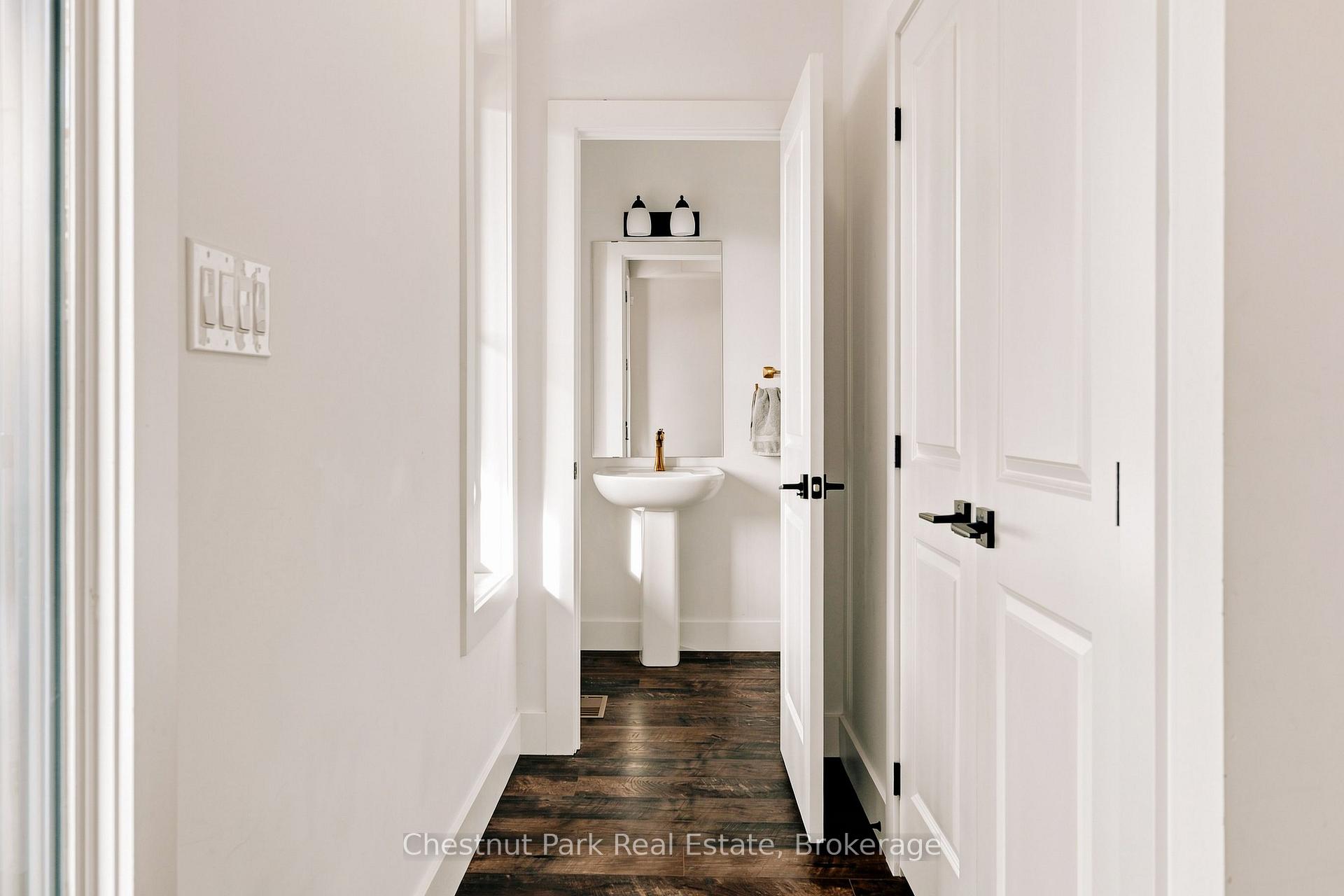 Photo 9 of 144 Black Willow Crescent, Blue Mountains — HOMEH