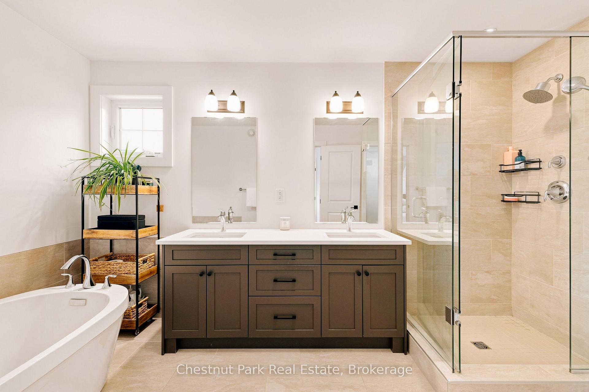 Photo 15 of 144 Black Willow Crescent, Blue Mountains — HOMEH