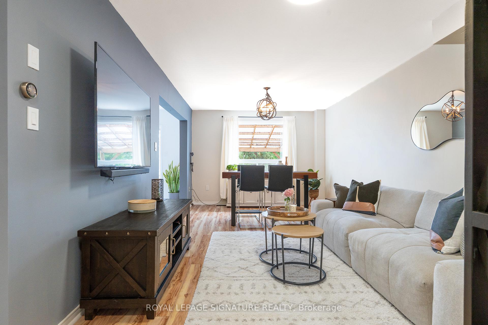 Photo 7 of 116 Clearmeadow Boulevard, Newmarket, Summerhill Estates — HOMEH