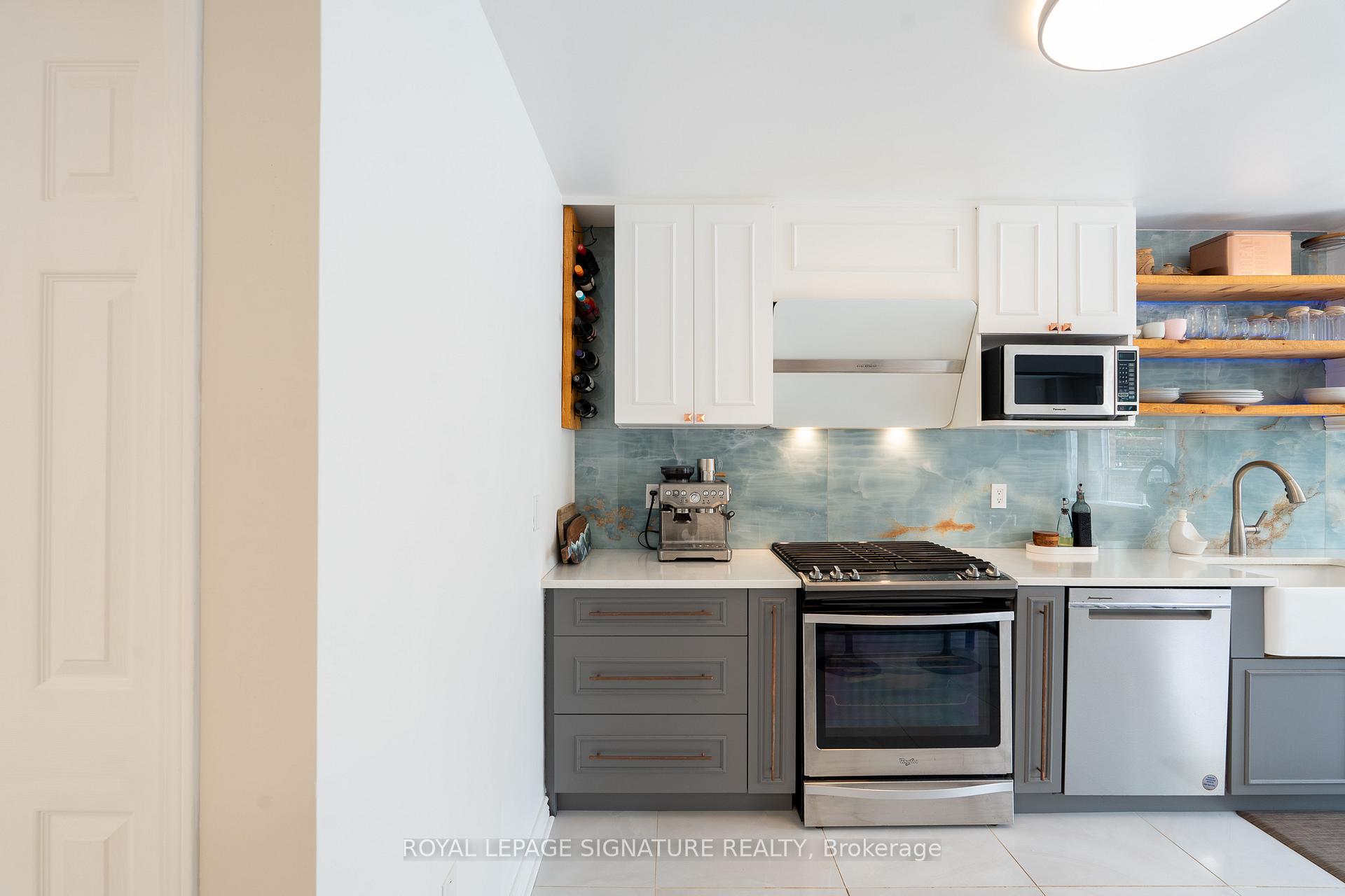 Photo 12 of 116 Clearmeadow Boulevard, Newmarket, Summerhill Estates — HOMEH