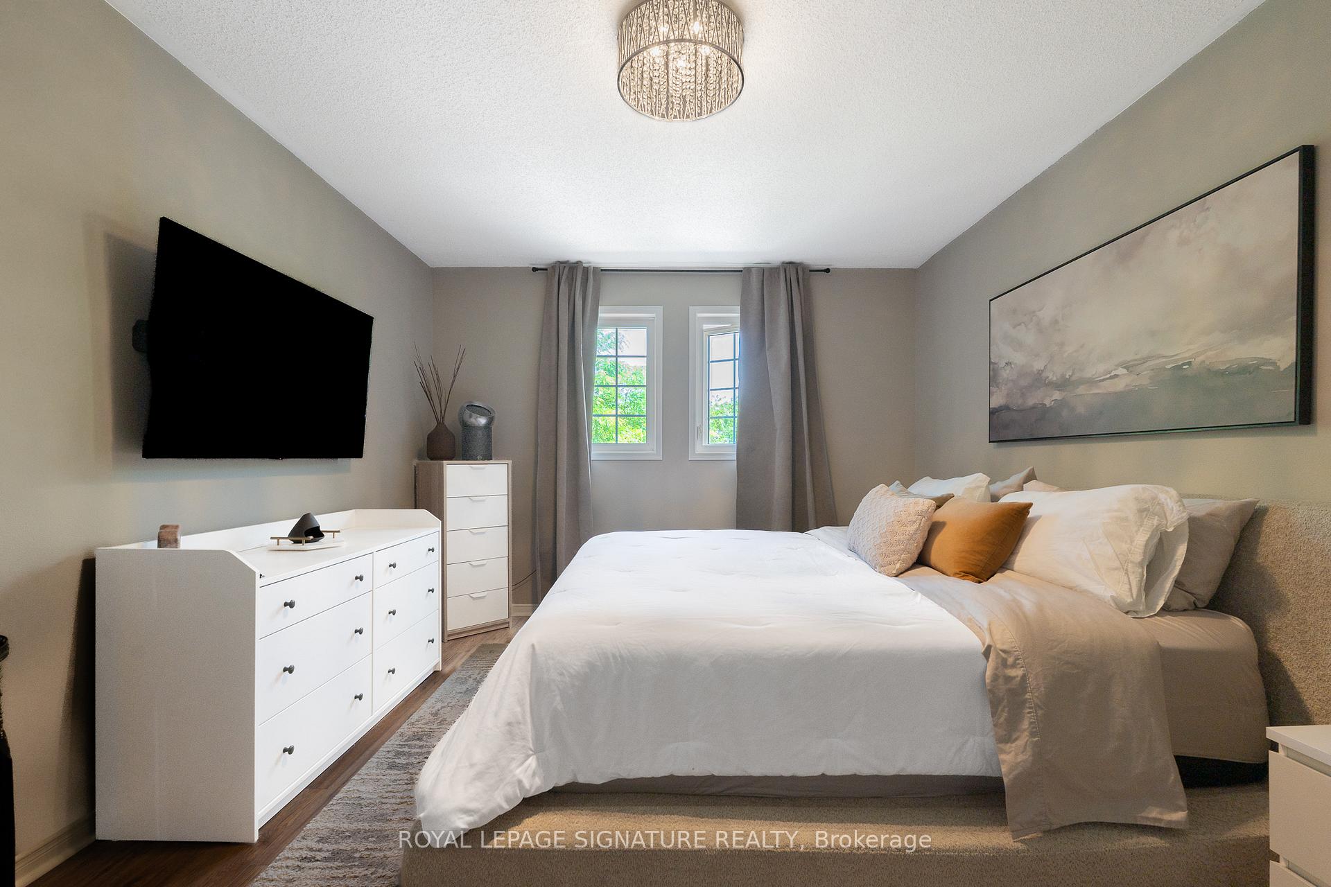 Photo 19 of 116 Clearmeadow Boulevard, Newmarket, Summerhill Estates — HOMEH