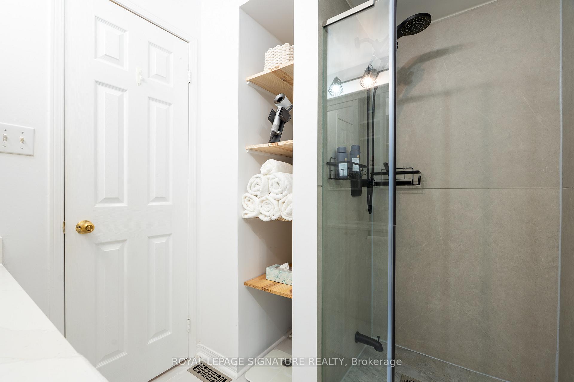 Photo 22 of 116 Clearmeadow Boulevard, Newmarket, Summerhill Estates — HOMEH