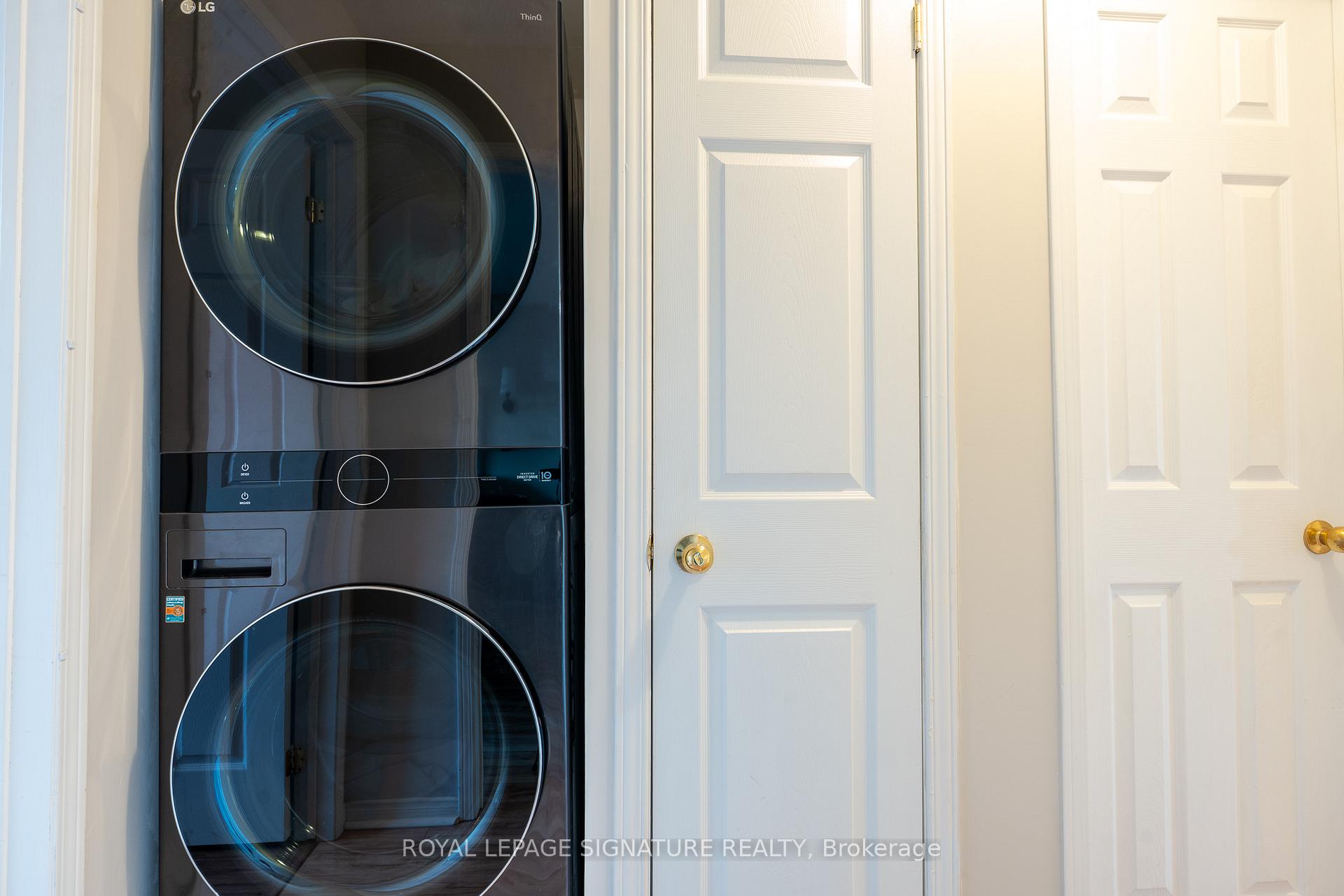 Photo 23 of 116 Clearmeadow Boulevard, Newmarket, Summerhill Estates — HOMEH
