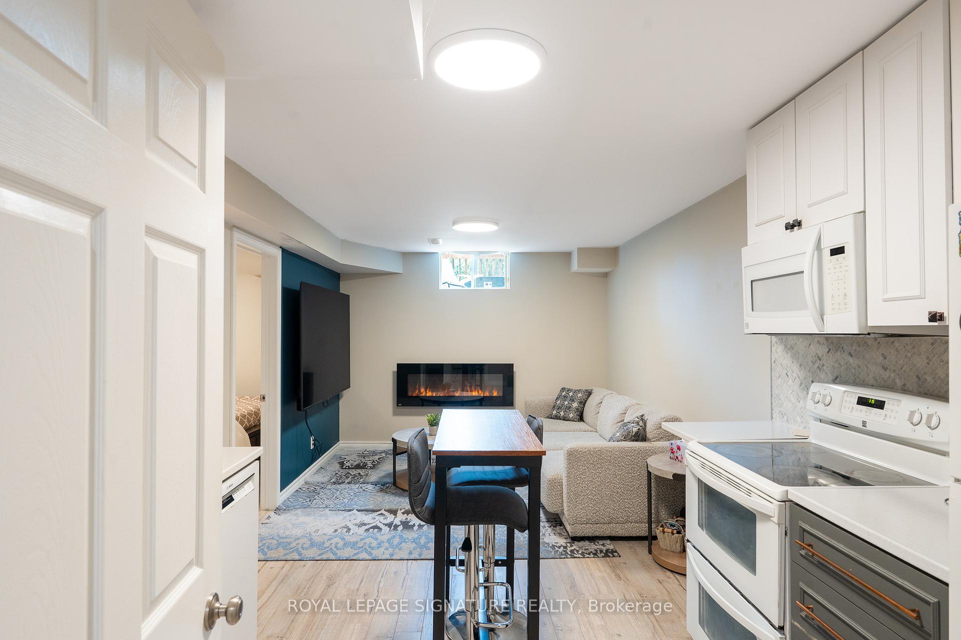 Photo 33 of 116 Clearmeadow Boulevard, Newmarket, Summerhill Estates — HOMEH
