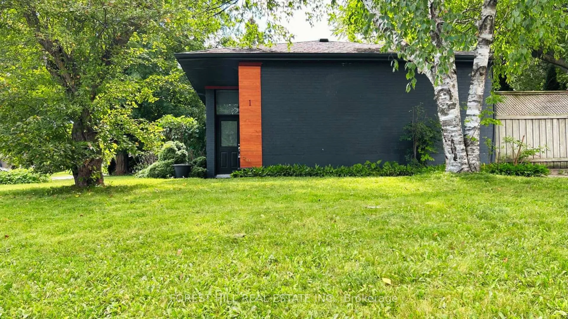 Photo 8 of 1 Willis Drive, Aurora, Aurora Highlands — HOMEH