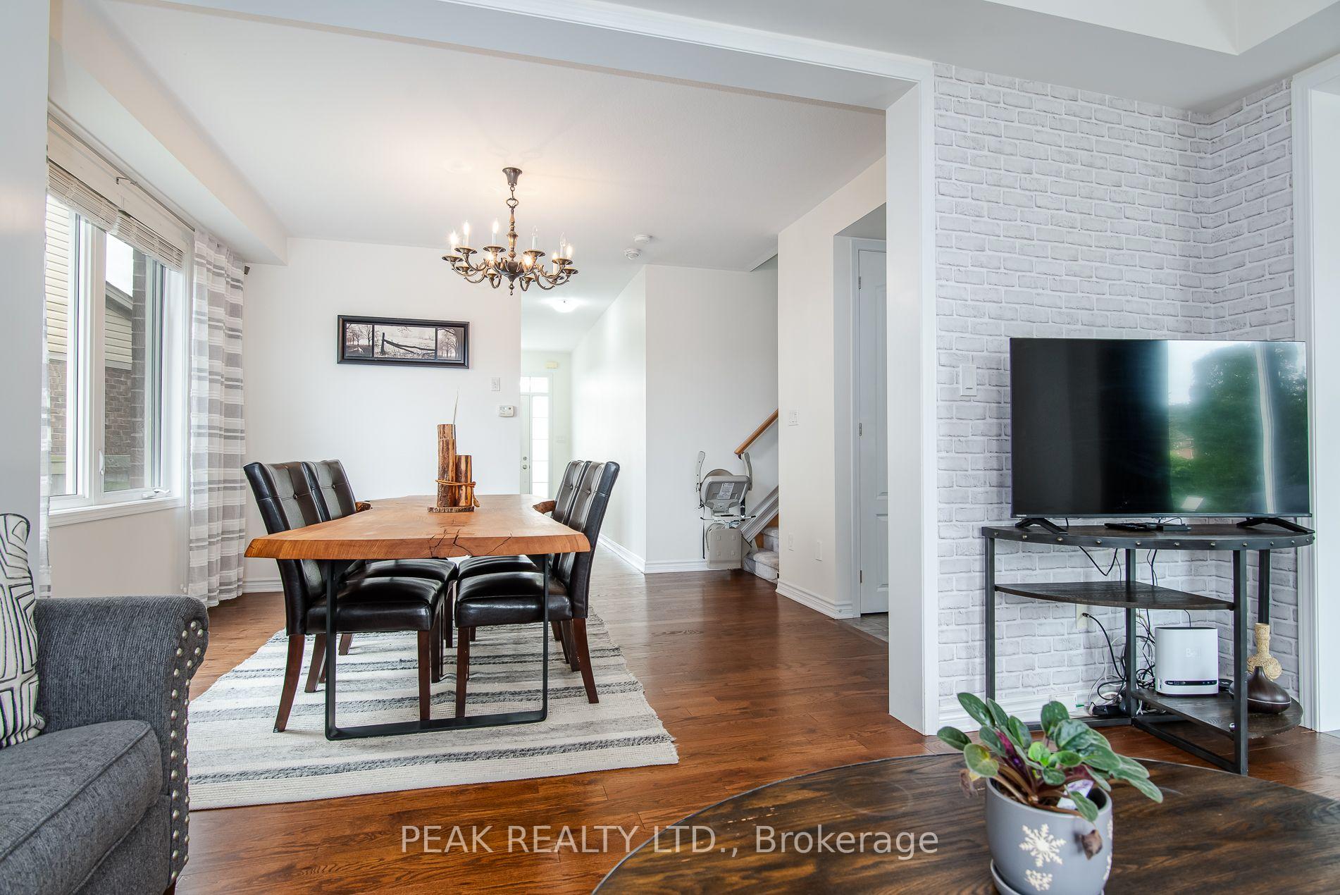 Photo 8 of 330 Grovehill Crescent, Kitchener, Trussler — HOMEH