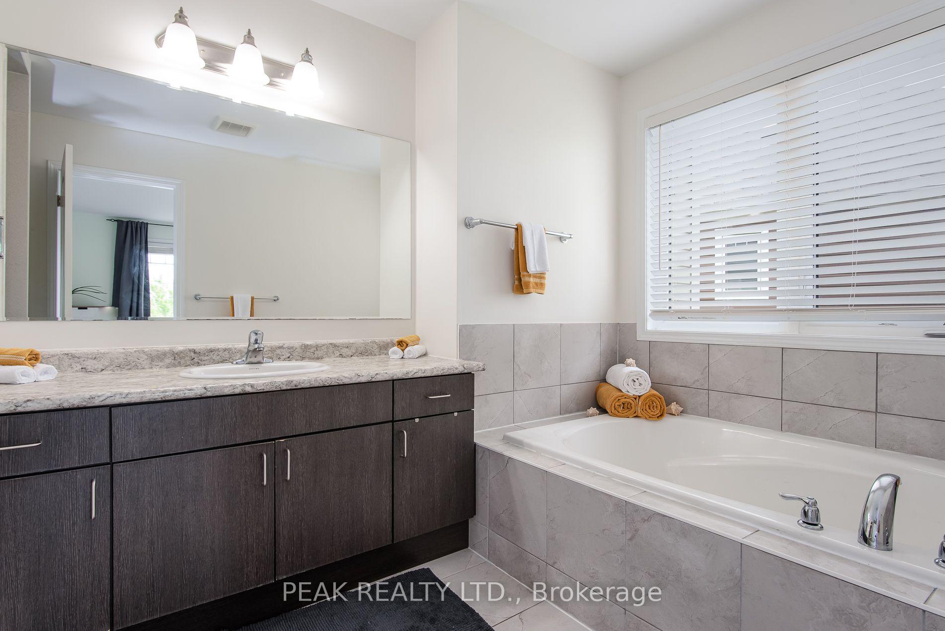 Photo 23 of 330 Grovehill Crescent, Kitchener, Trussler — HOMEH