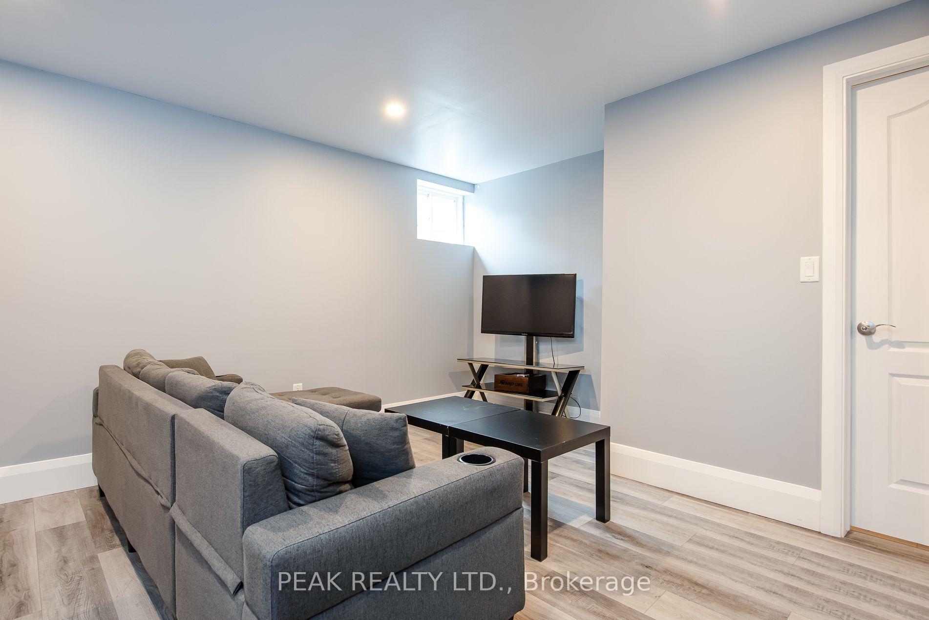 Photo 29 of 330 Grovehill Crescent, Kitchener, Trussler — HOMEH