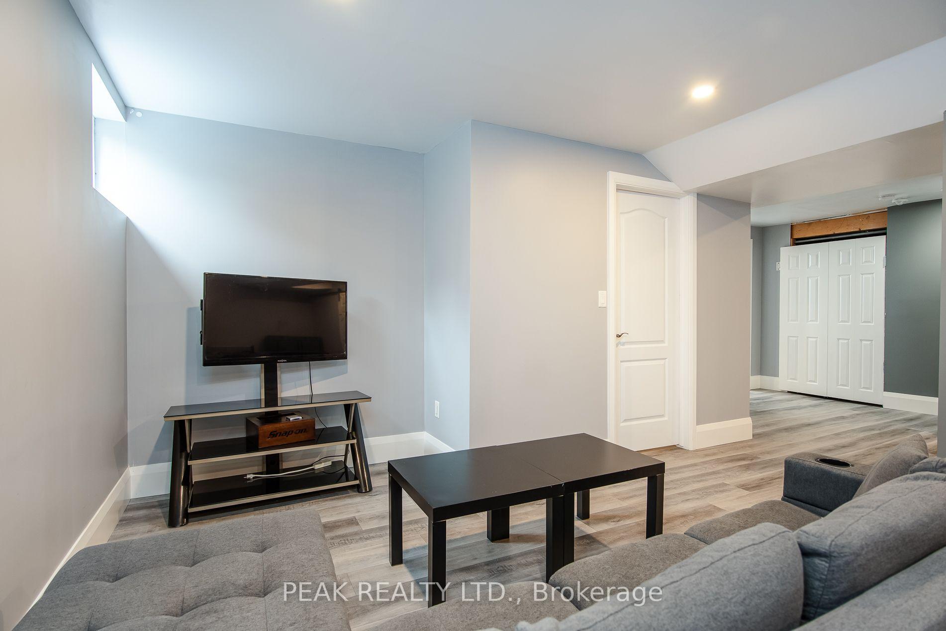 Photo 30 of 330 Grovehill Crescent, Kitchener, Trussler — HOMEH