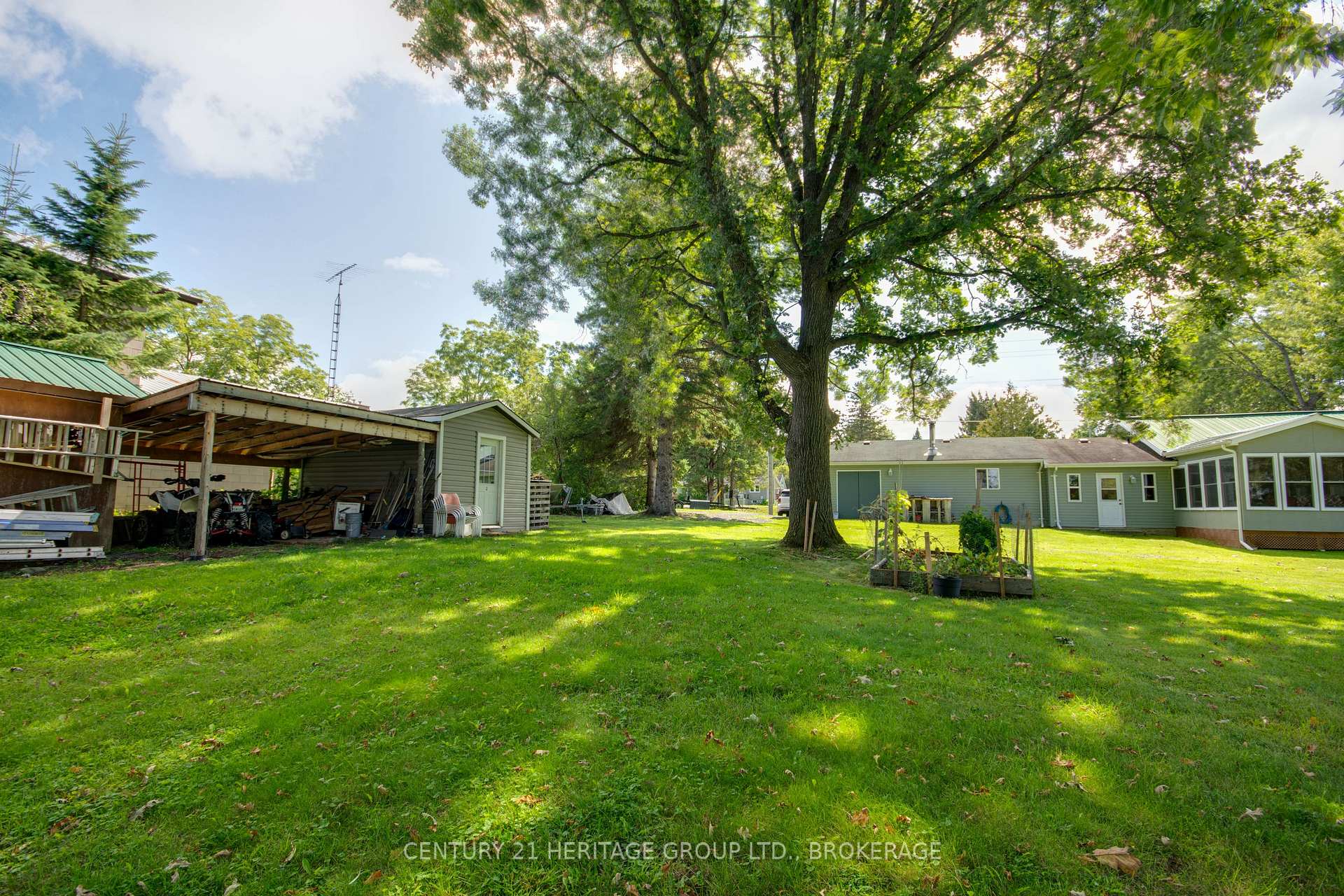 Photo 9 of 492 Kingston Mills Road, Kingston, Kingston Mills — HOMEH